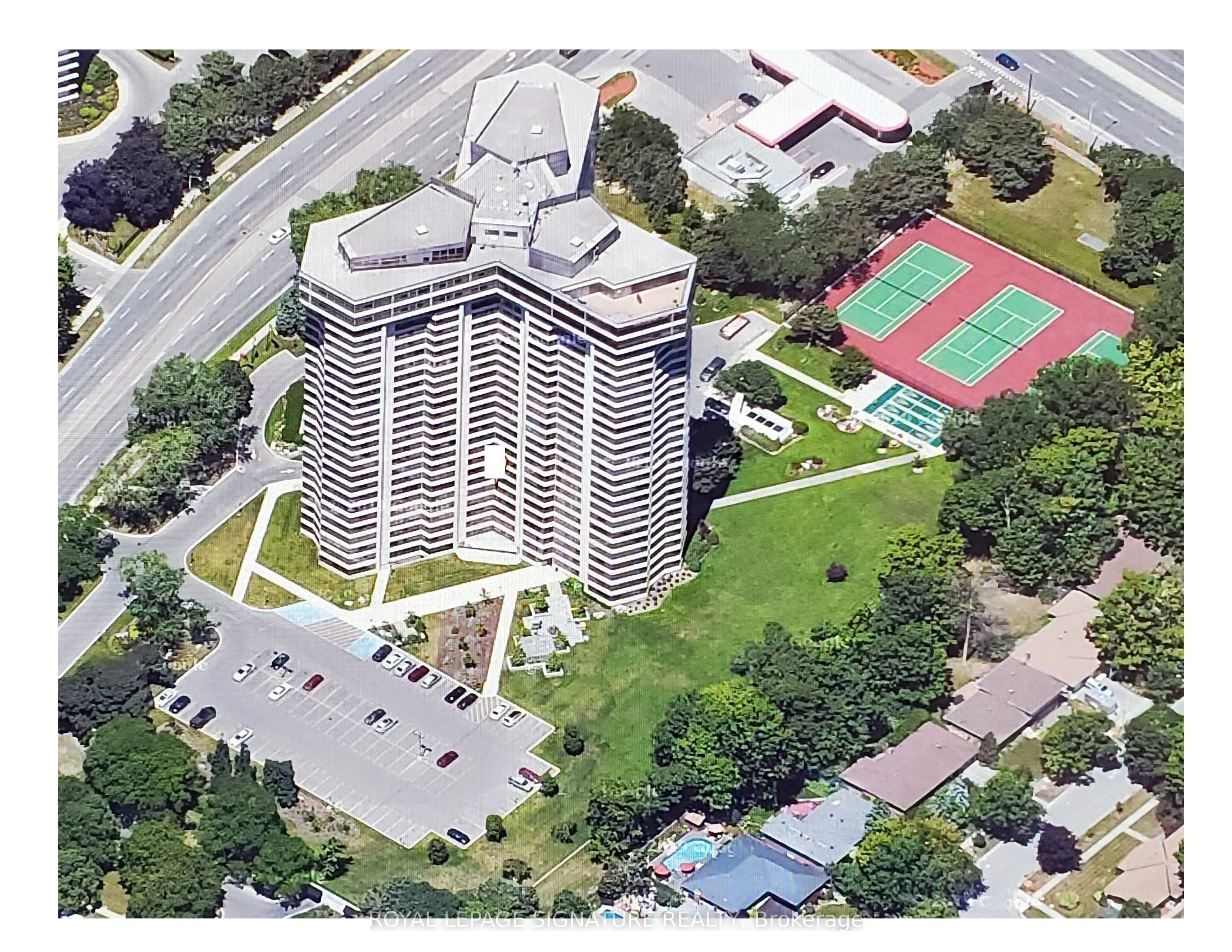 1300 Bloor Street #907
