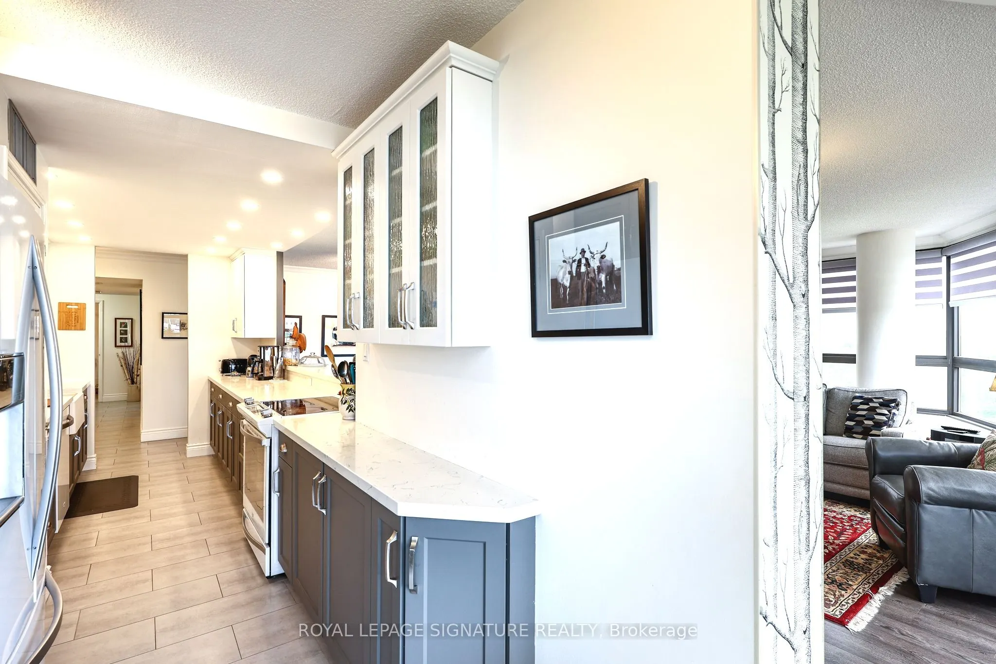 1300 Bloor Street #907