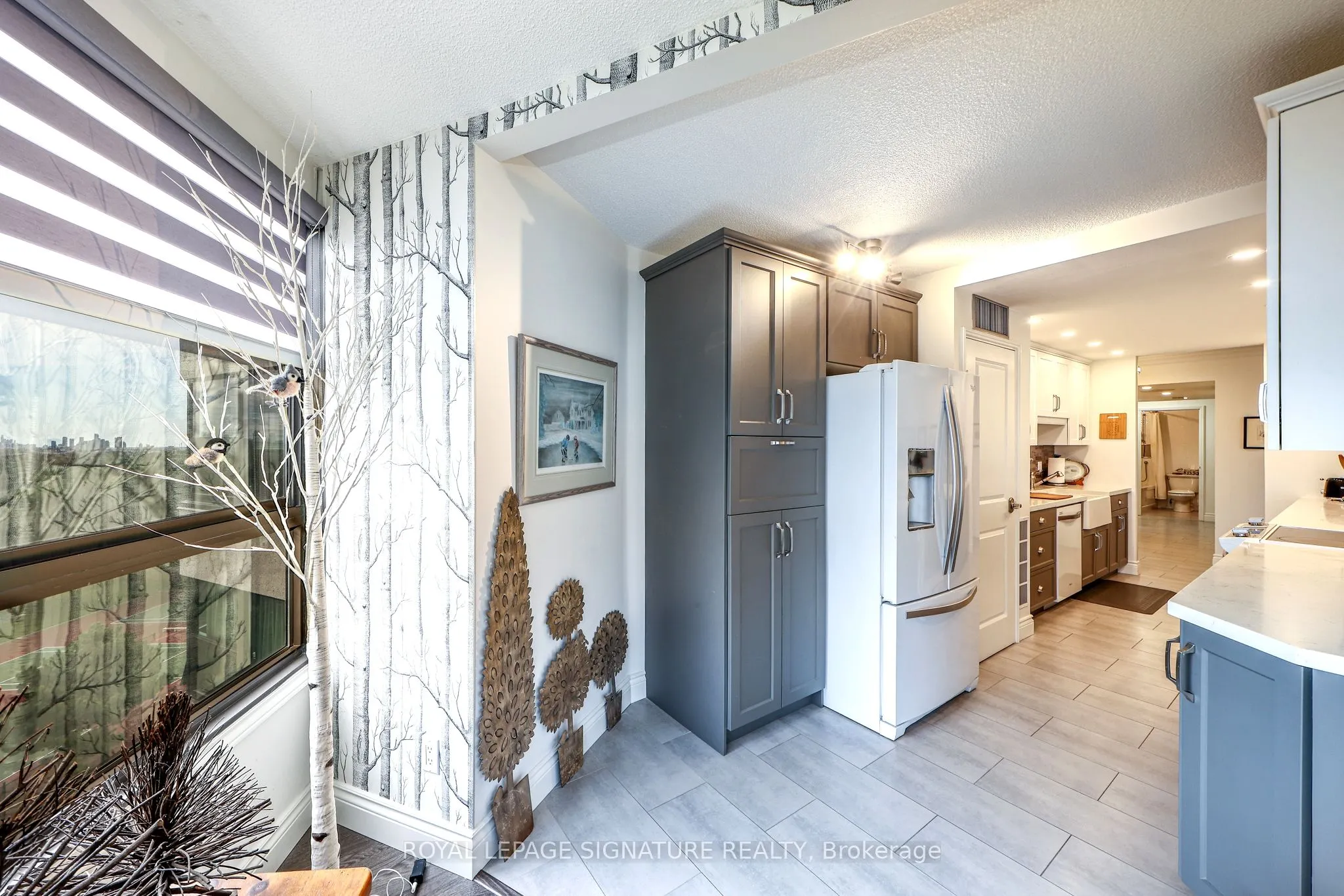 1300 Bloor Street #907