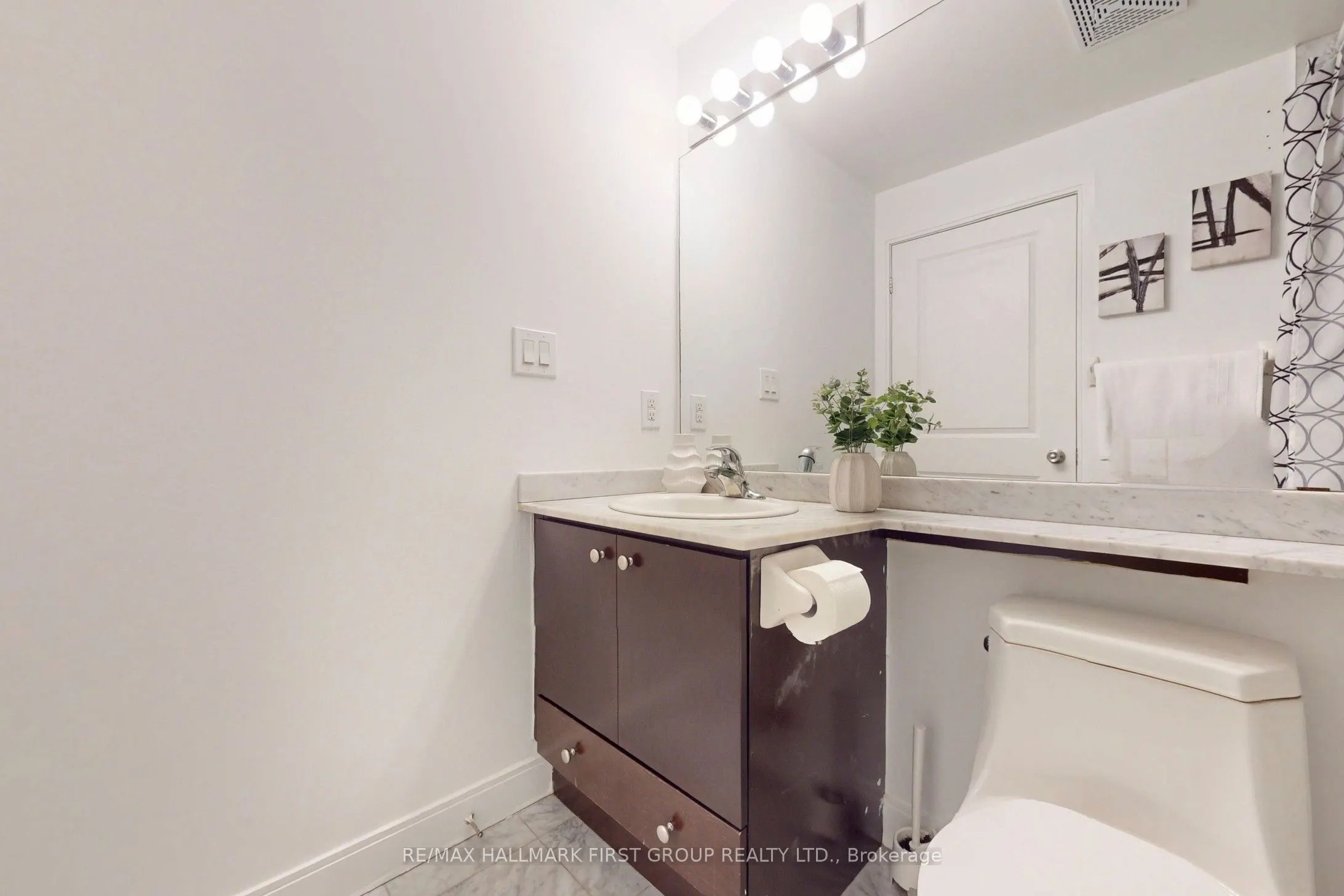 50 Absolute Avenue #603