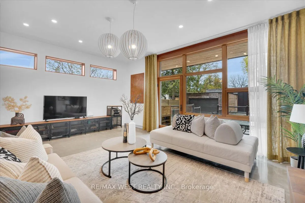 38 Smithfield Drive