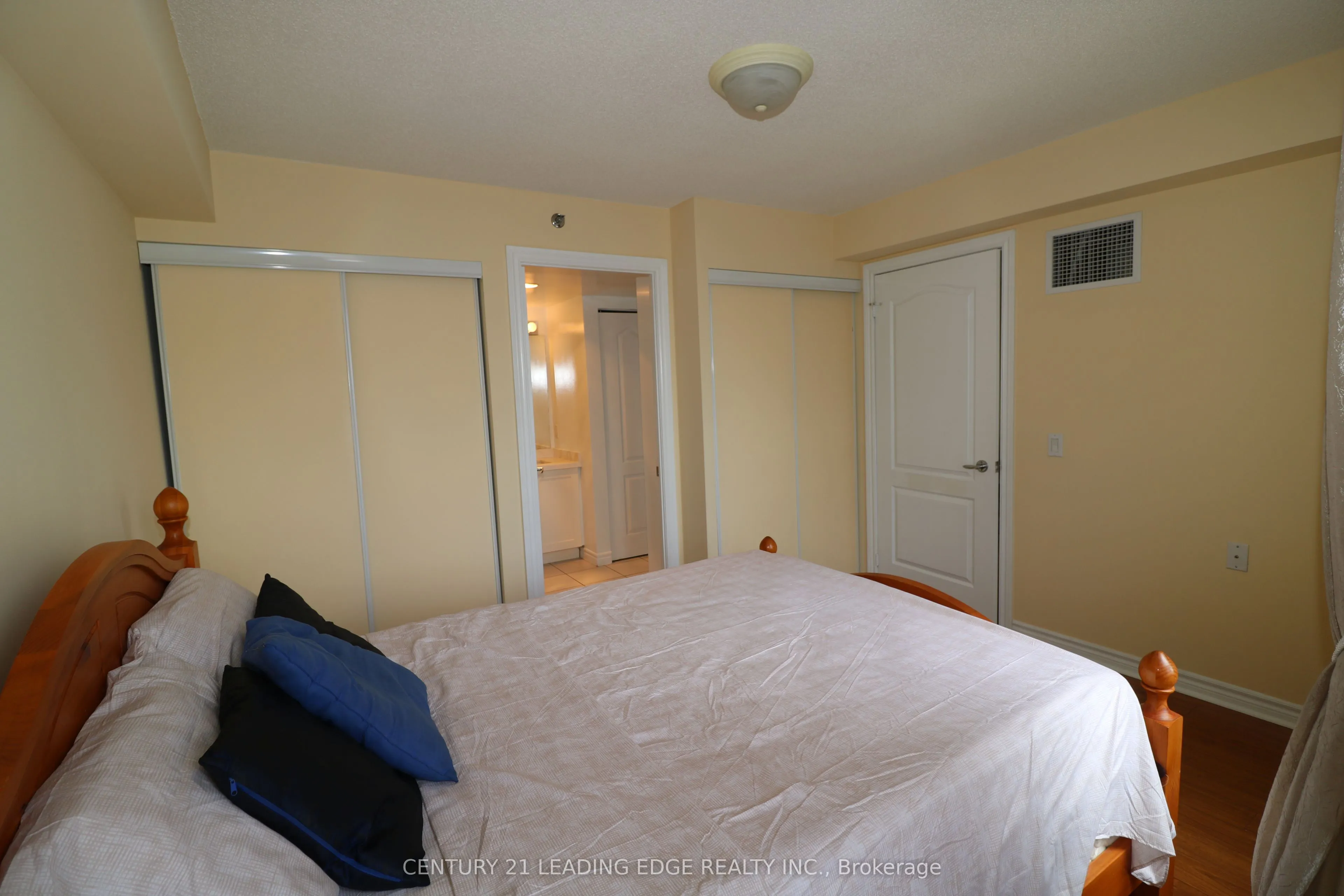 4640 Kimbermount Avenue #305