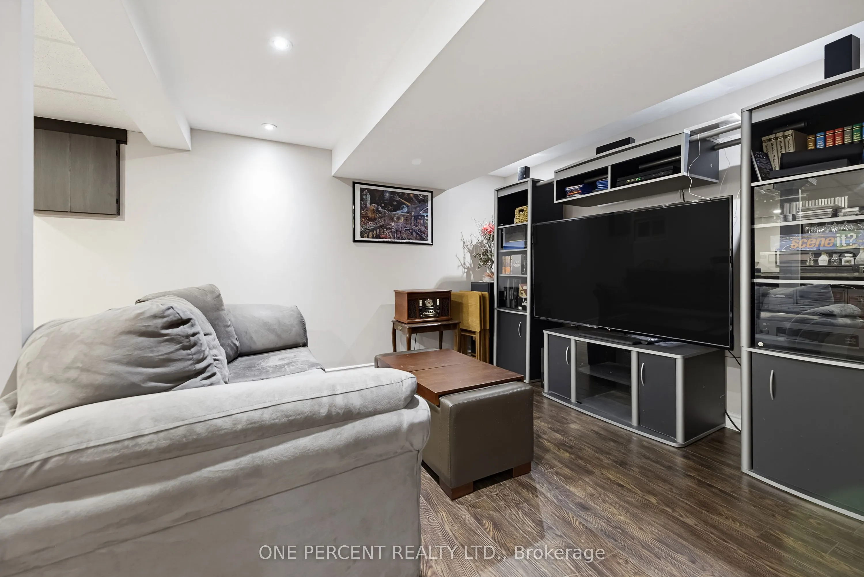 25 Hilltop Drive