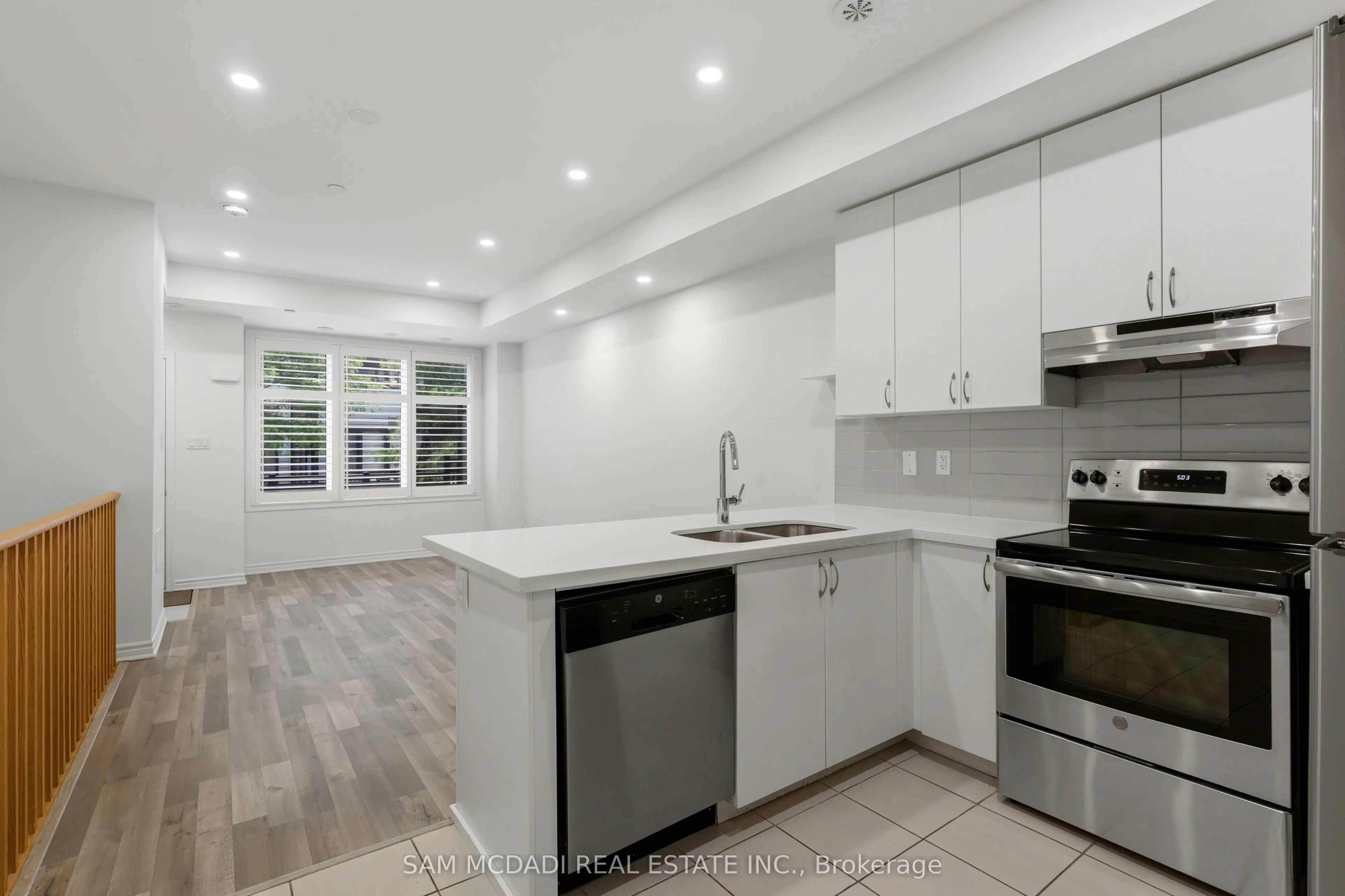 2285 Mcnab Lane #6