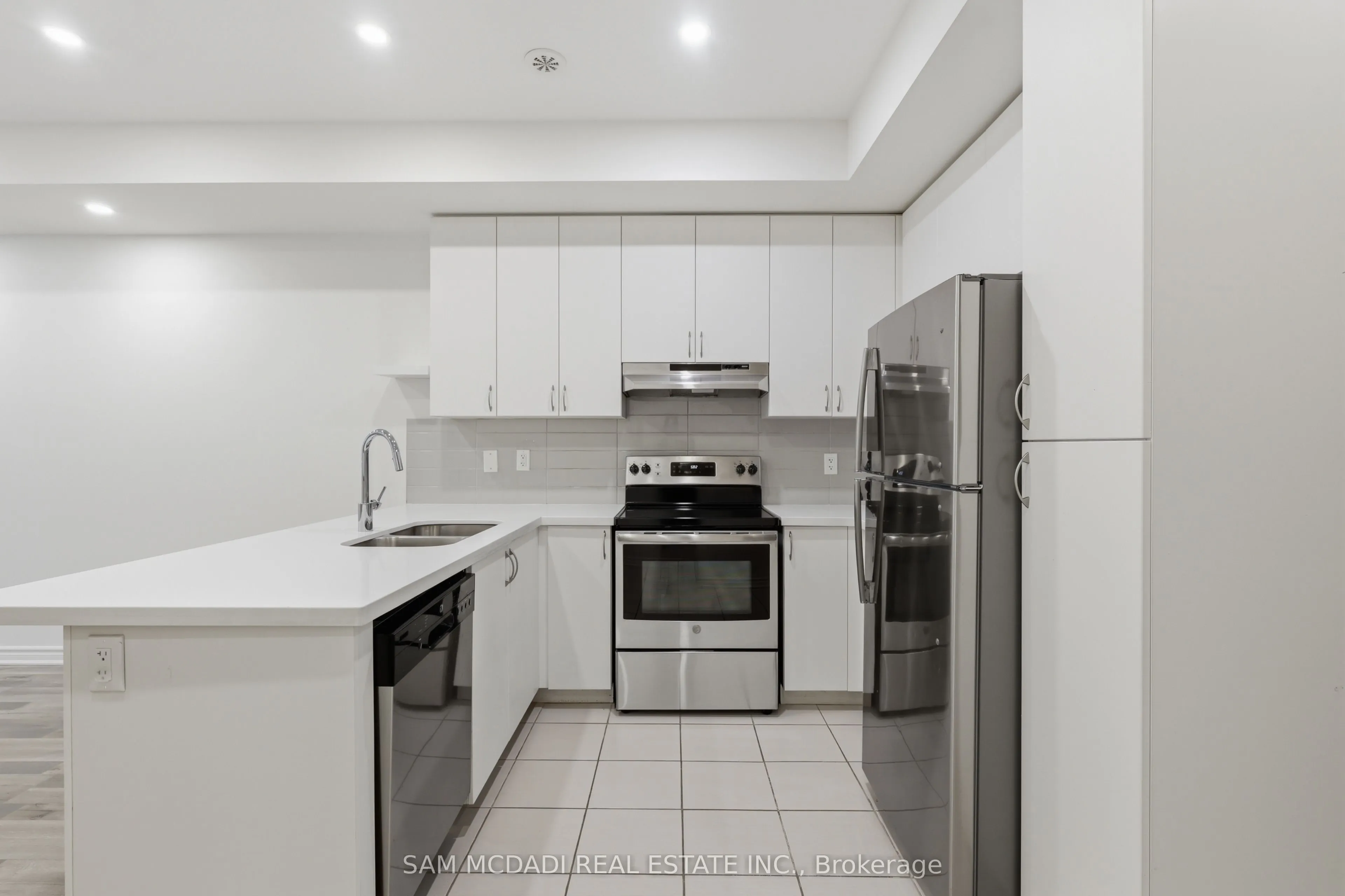 2285 Mcnab Lane #6