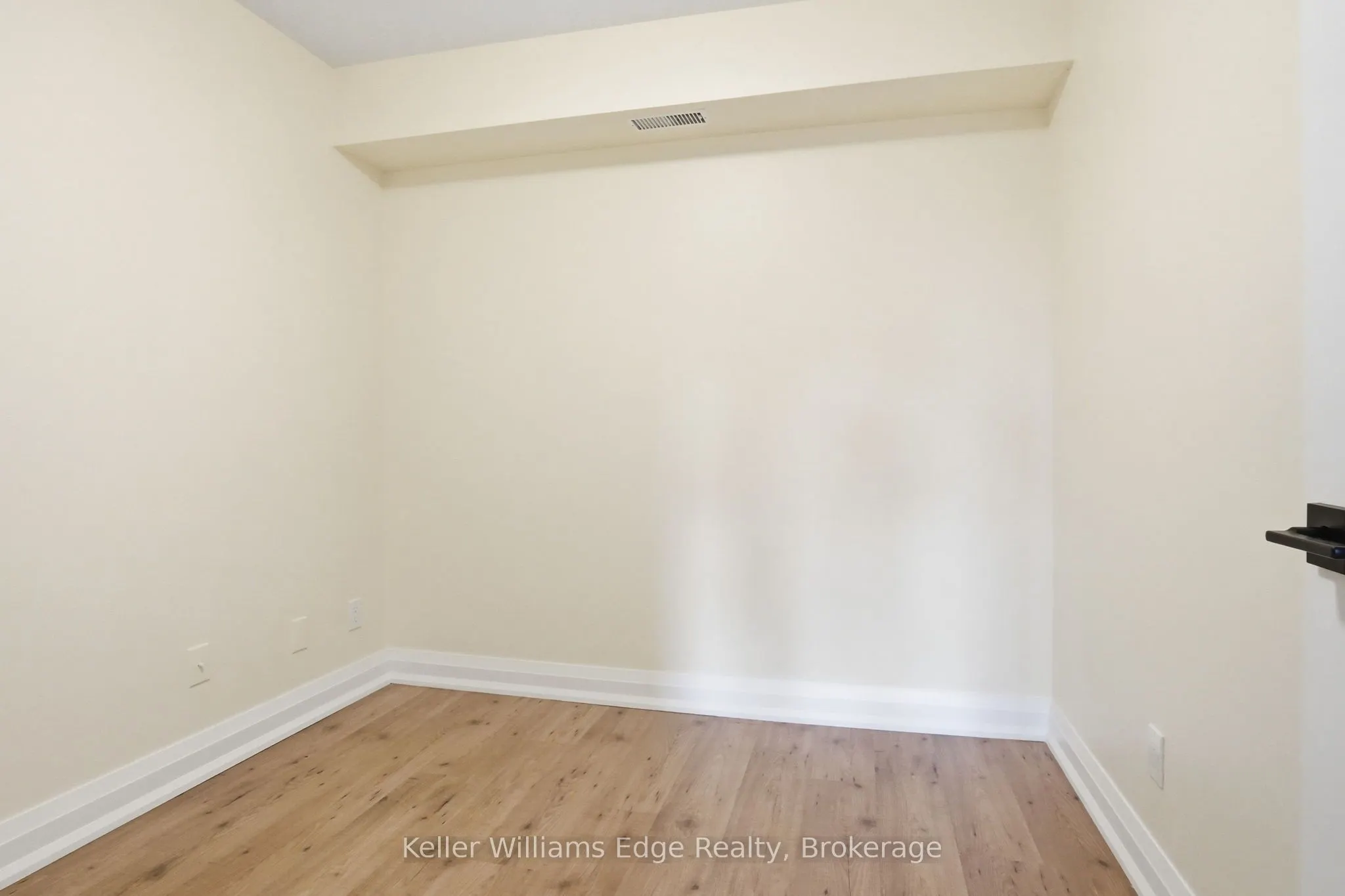 2075 Appleby Line #406