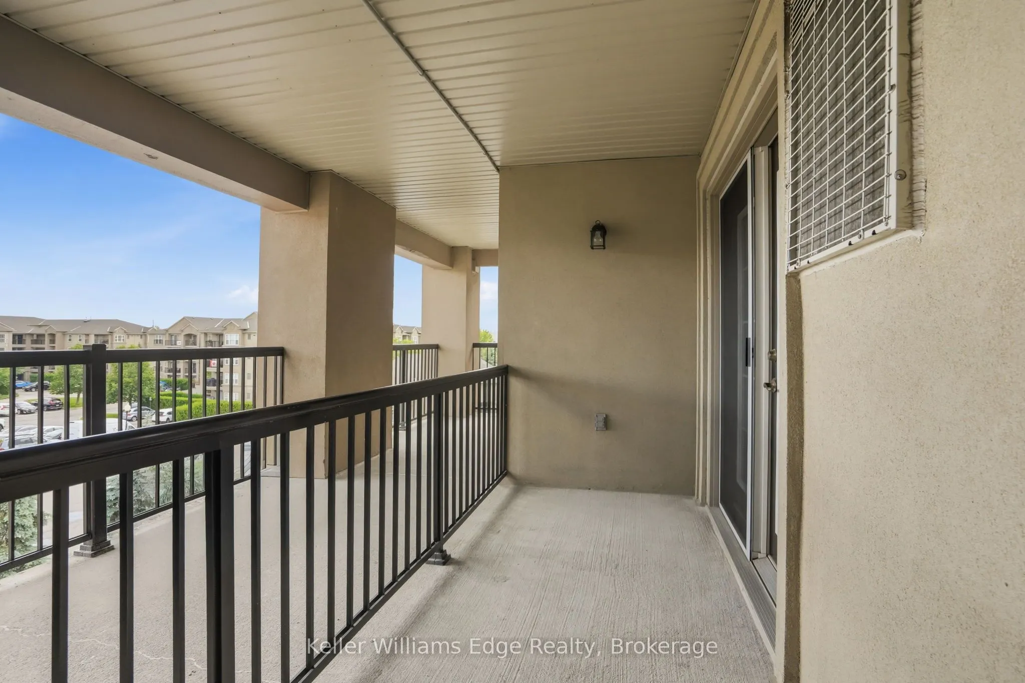 2075 Appleby Line #406
