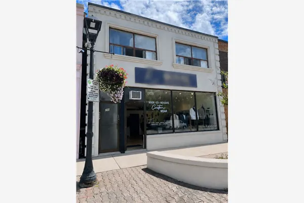 299 Lakeshore Road E