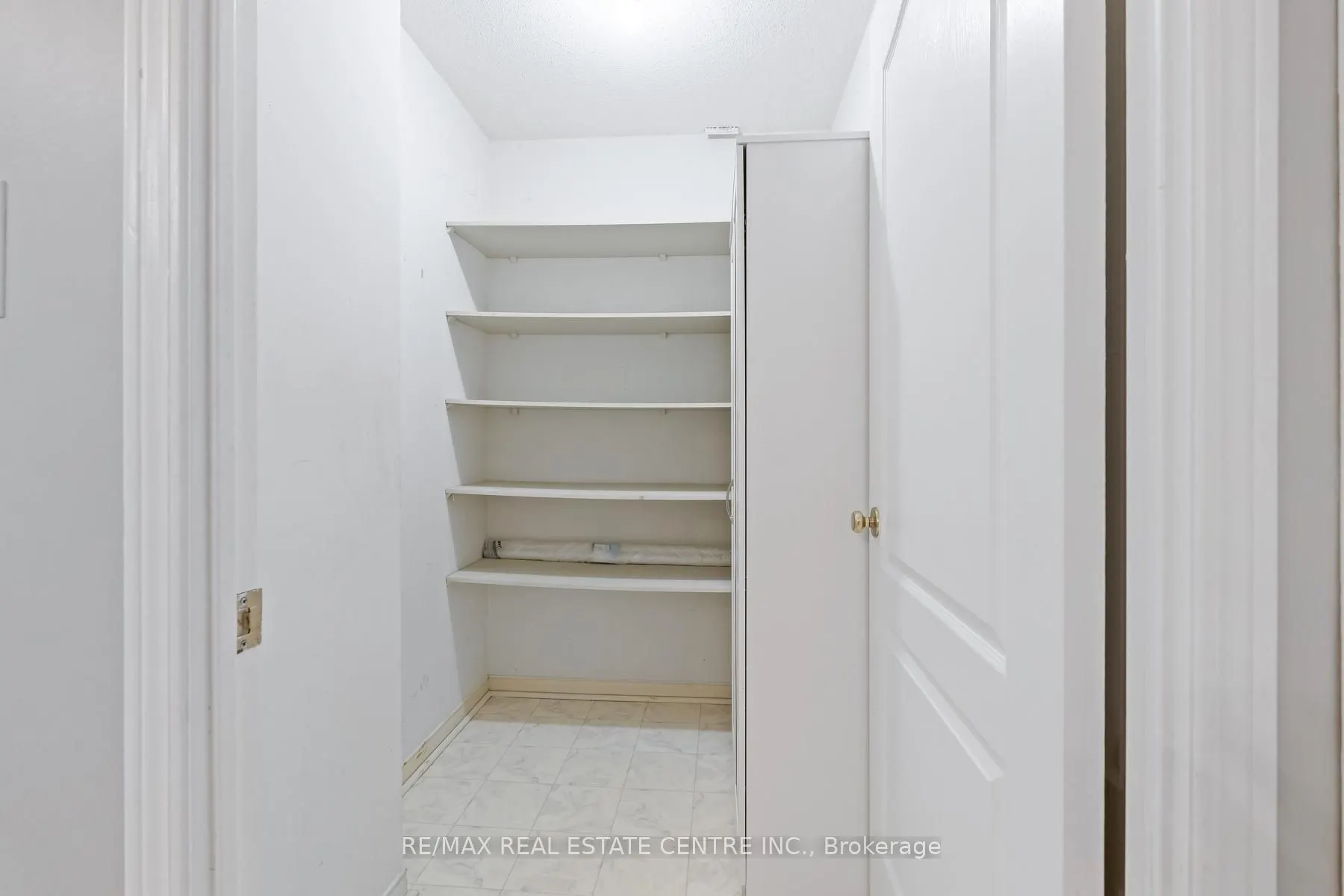 26 Hall Road #406