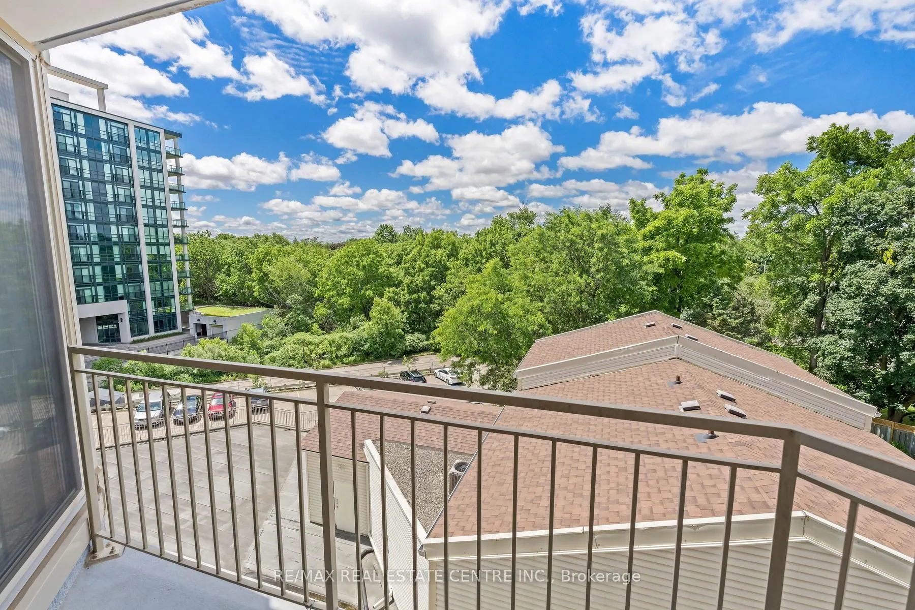 26 Hall Road #406