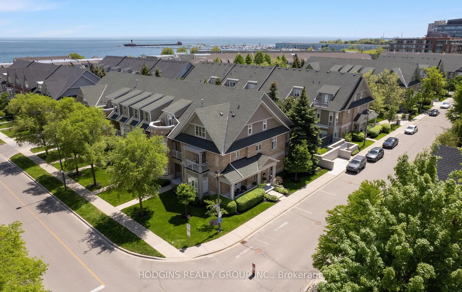 136 St Lawrence Drive #42