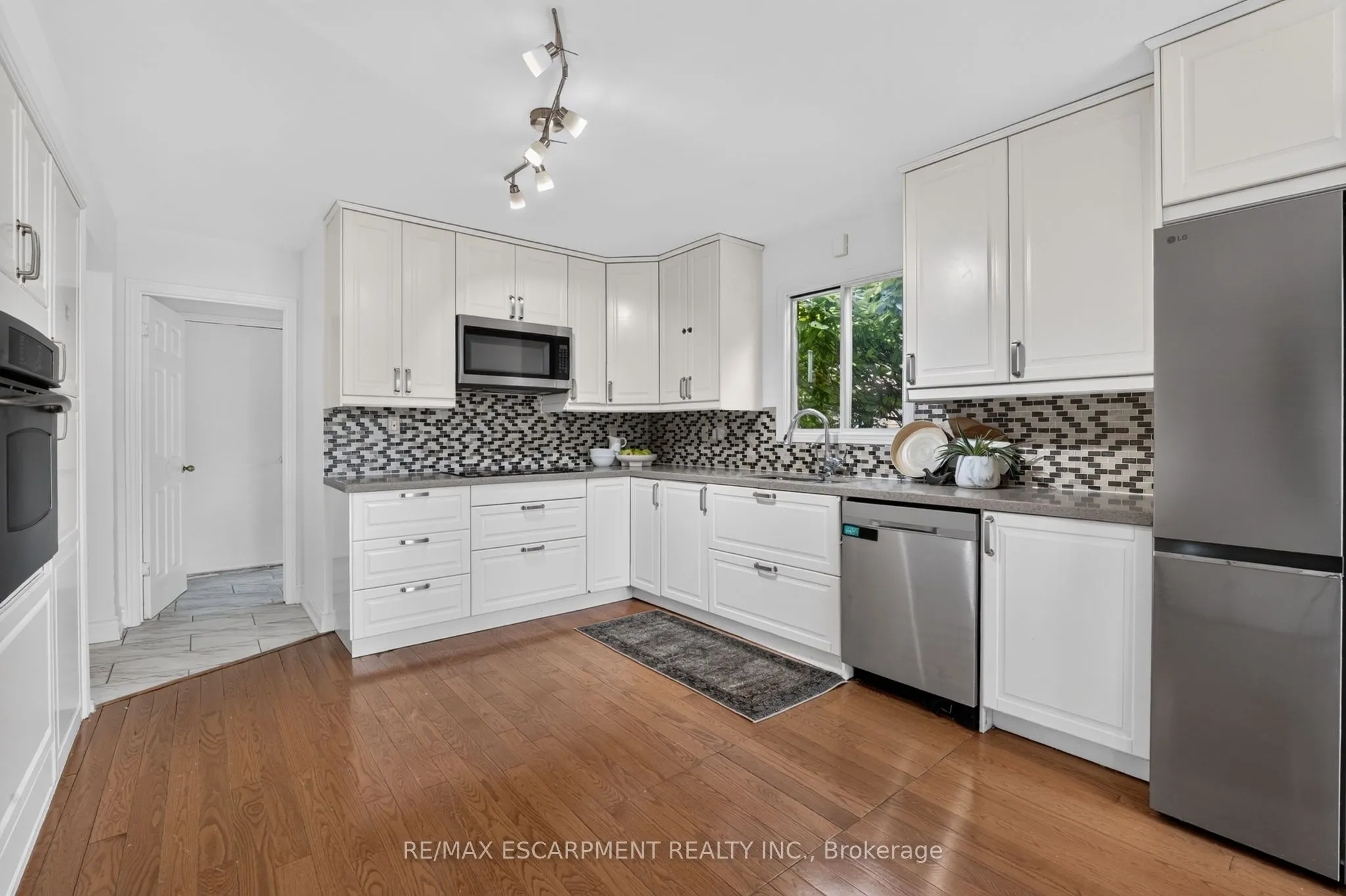 2450 Overton Drive