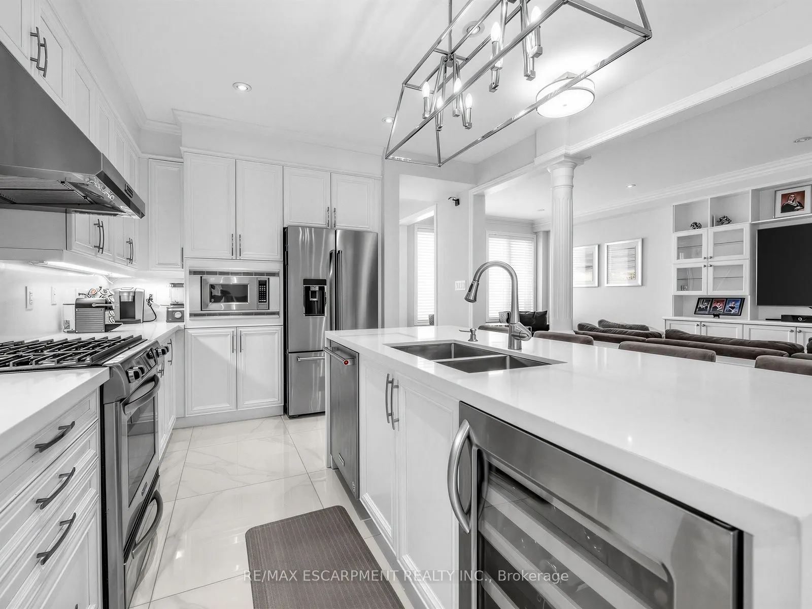 131 Robert Speck Parkway #69