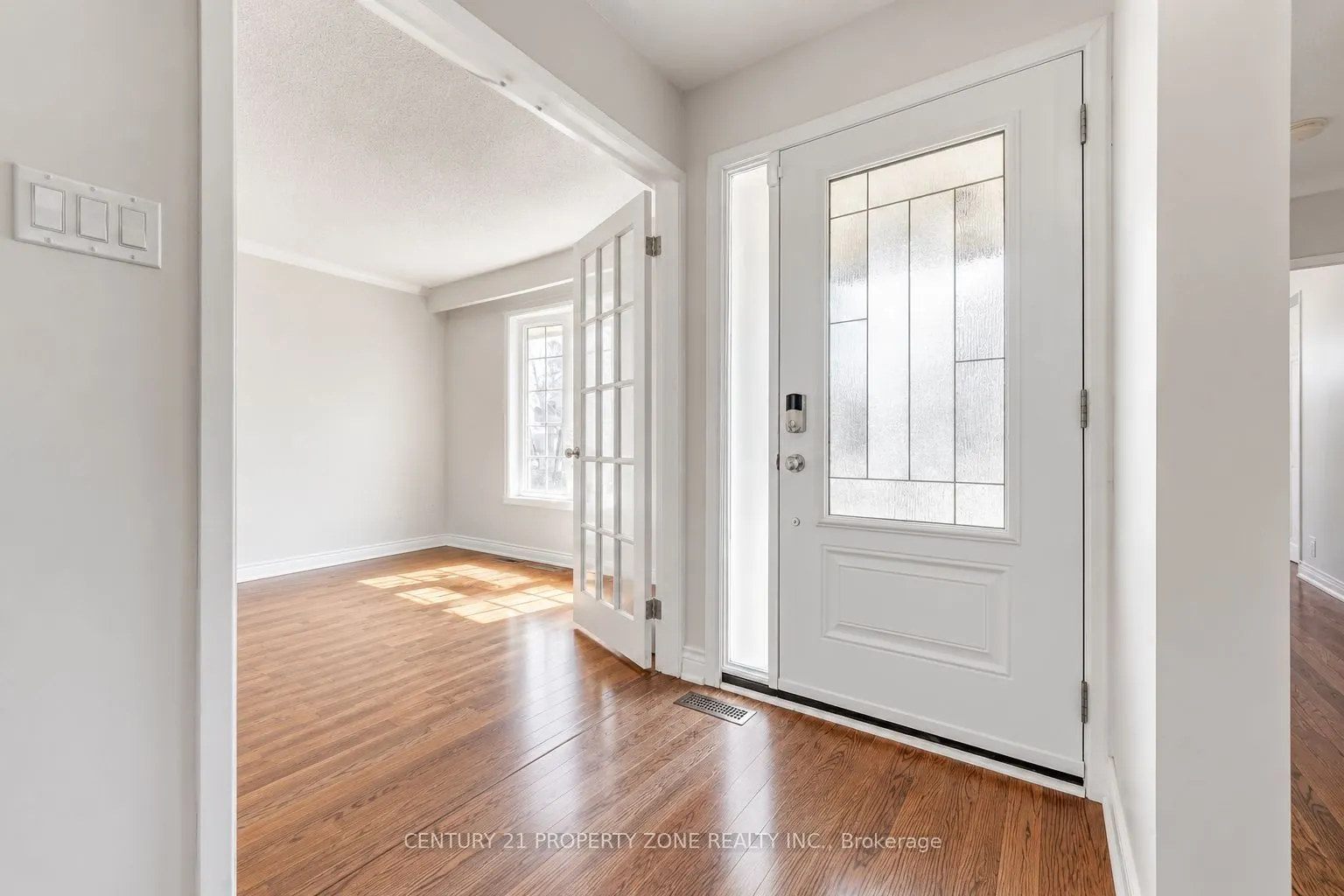 27 Madrid Crescent N