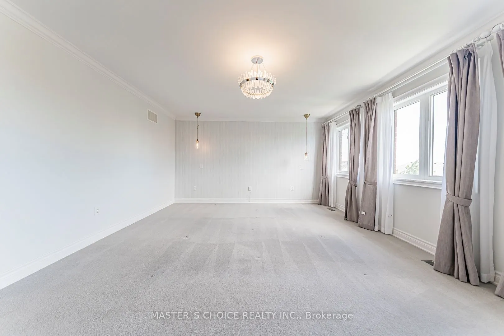 2357 Rideau Drive