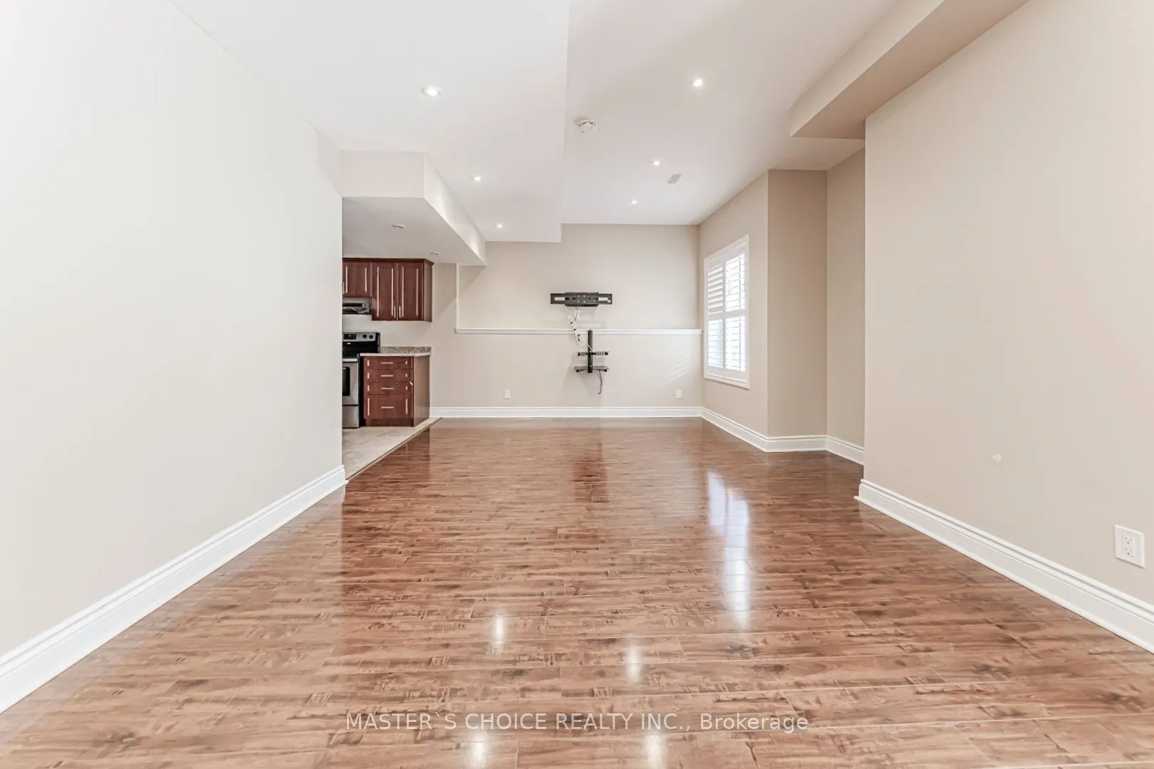 2357 Rideau Drive