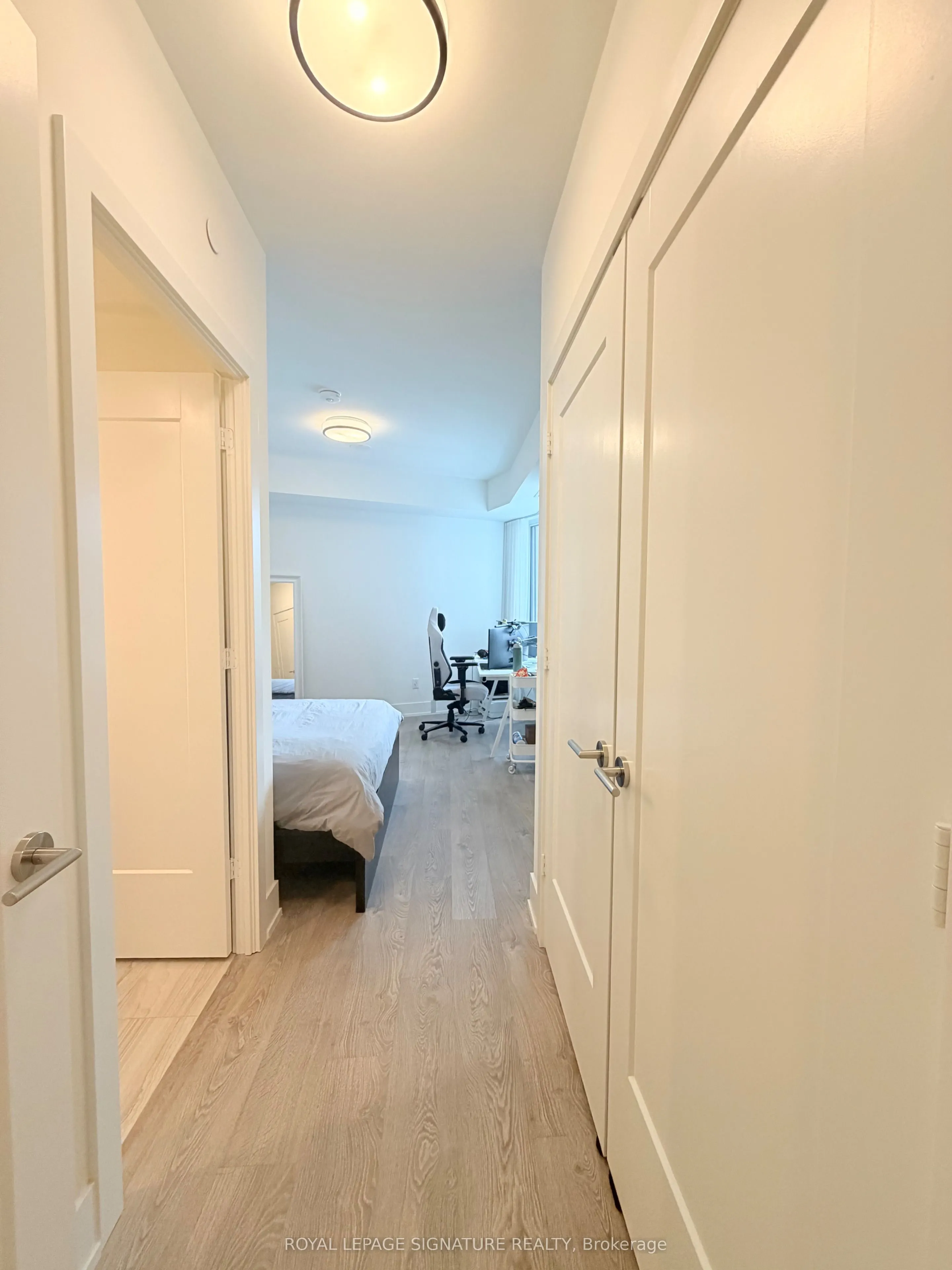 259 The Kingsway #301