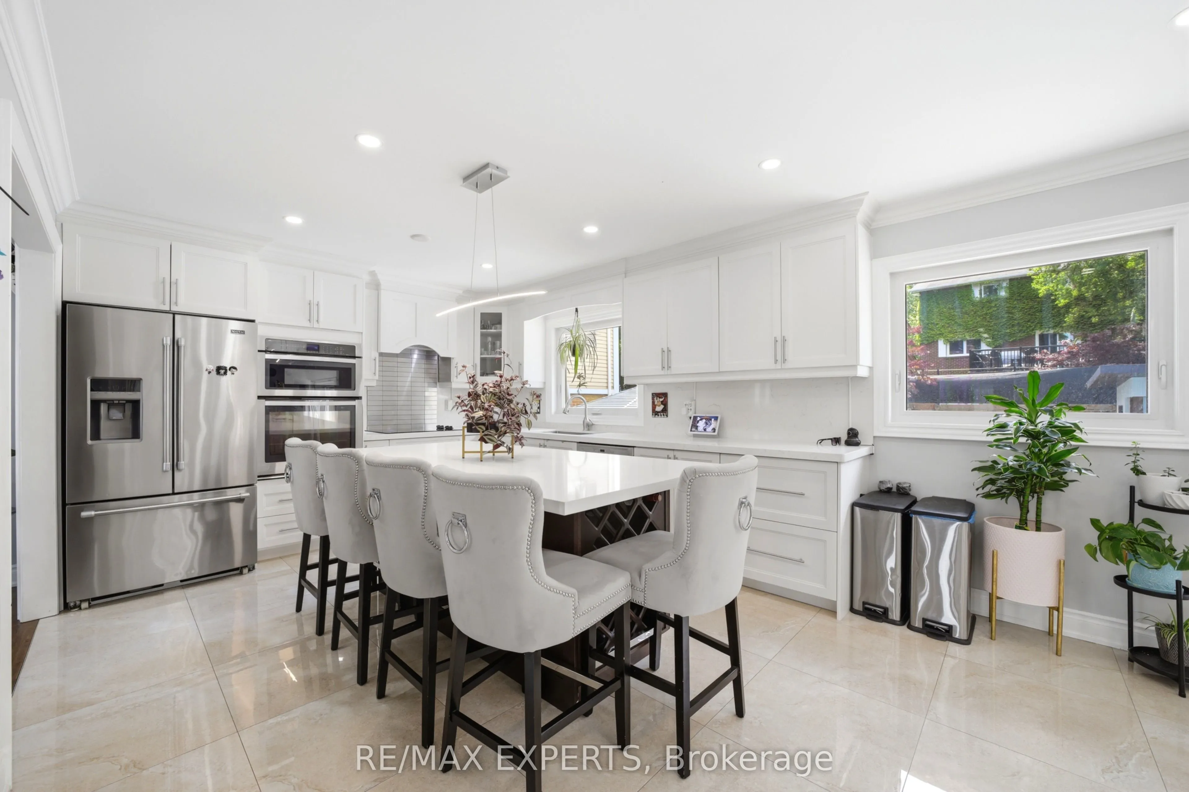 3656 Sawmill Valley Drive