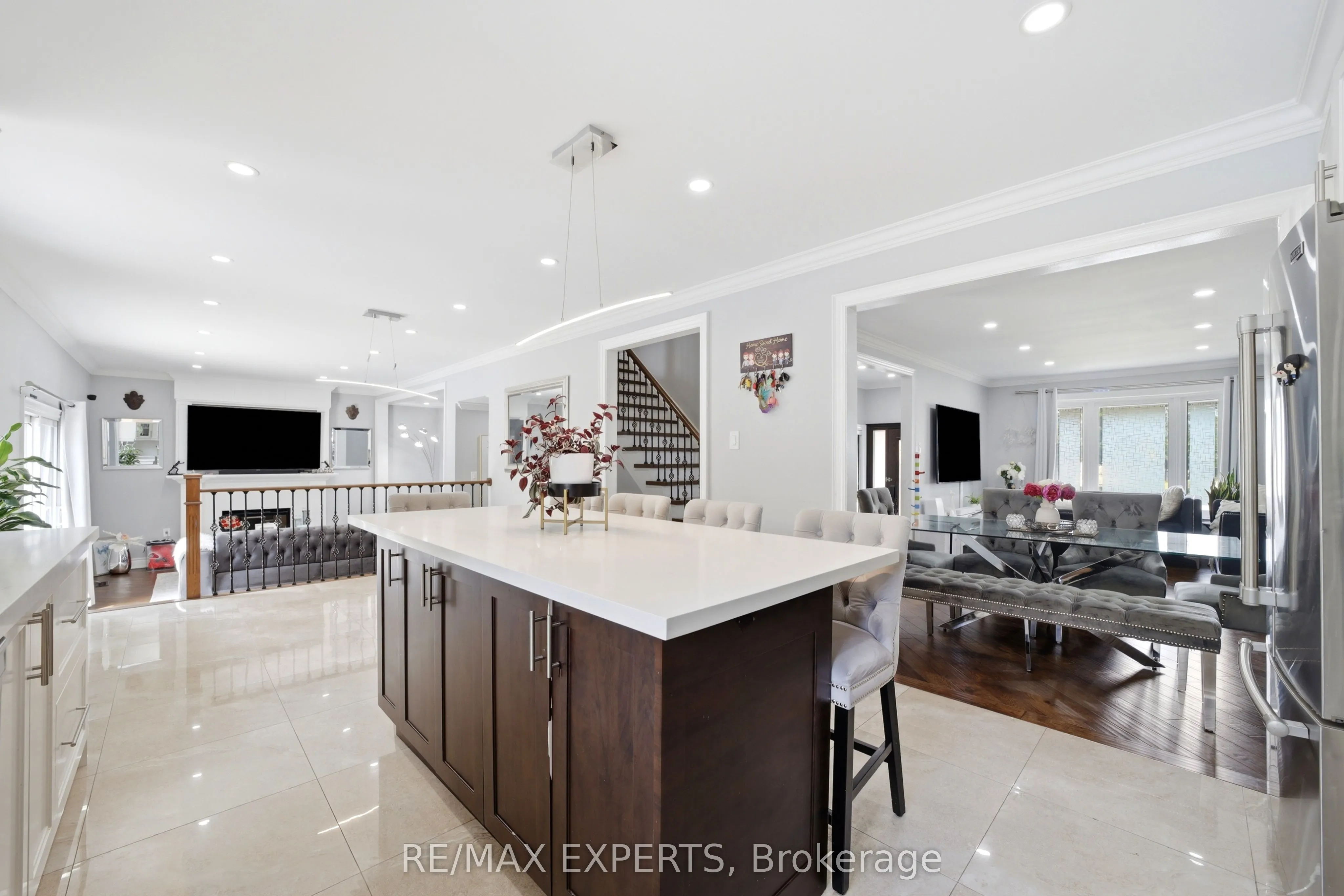 3656 Sawmill Valley Drive
