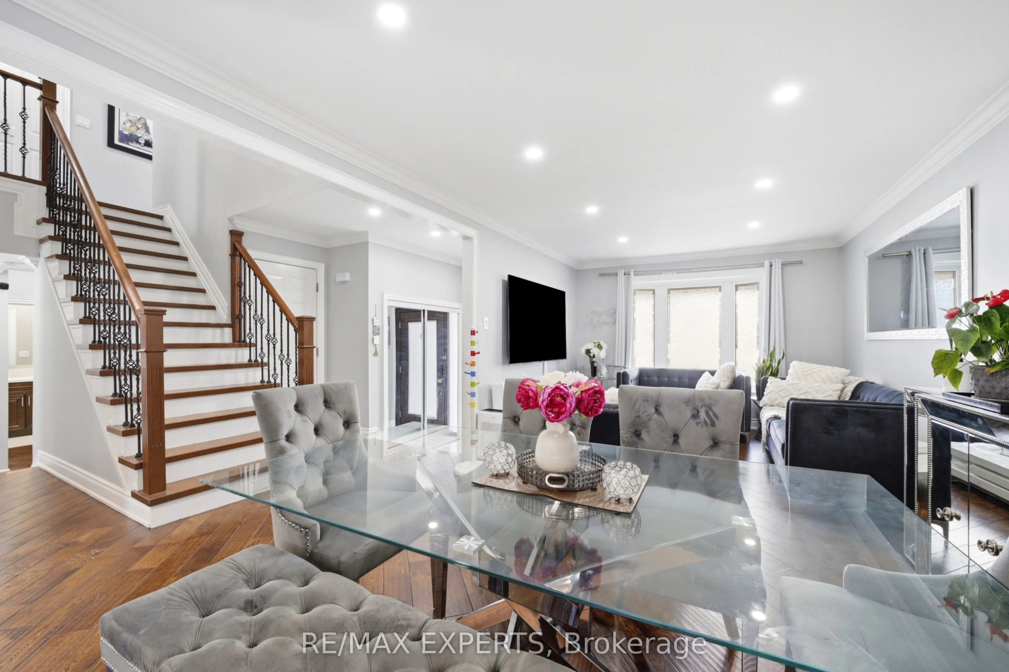 3656 Sawmill Valley Drive
