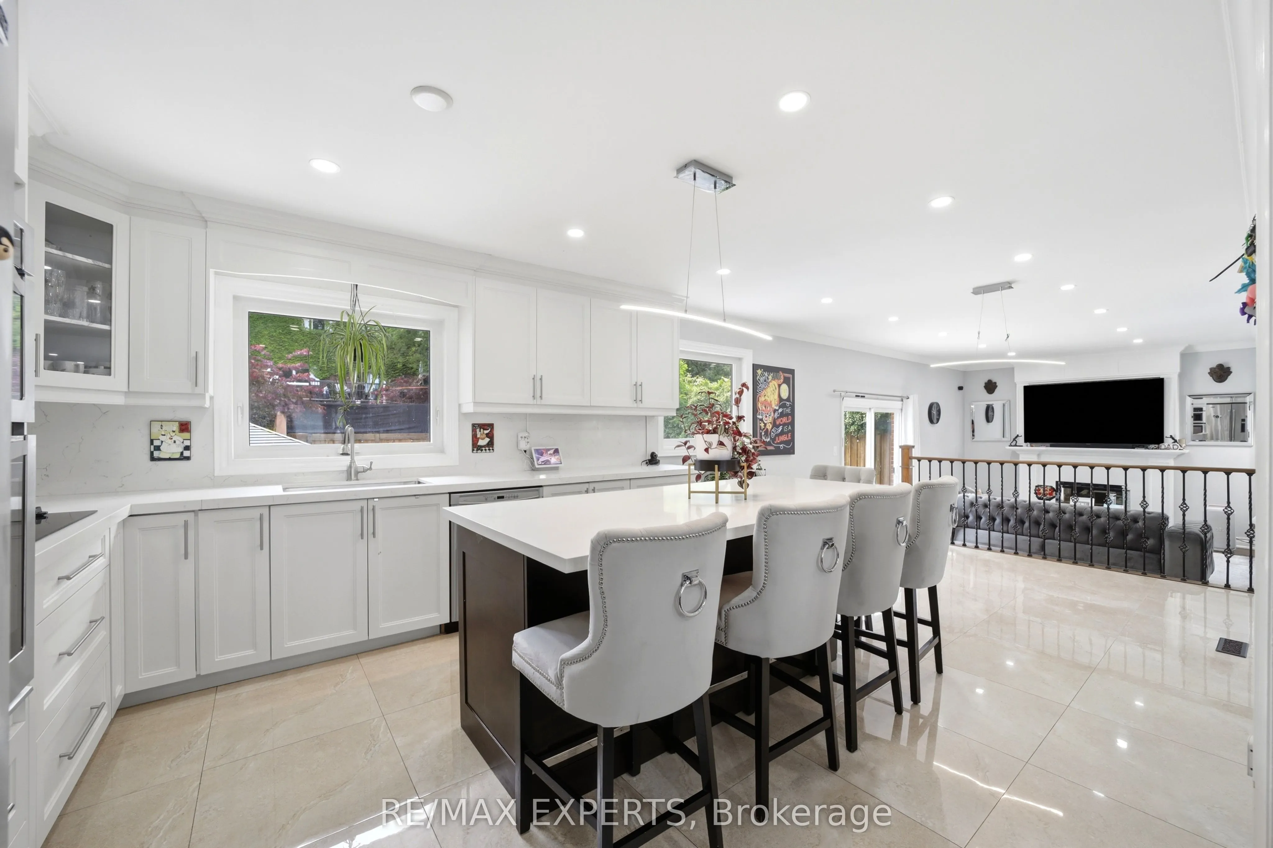 3656 Sawmill Valley Drive