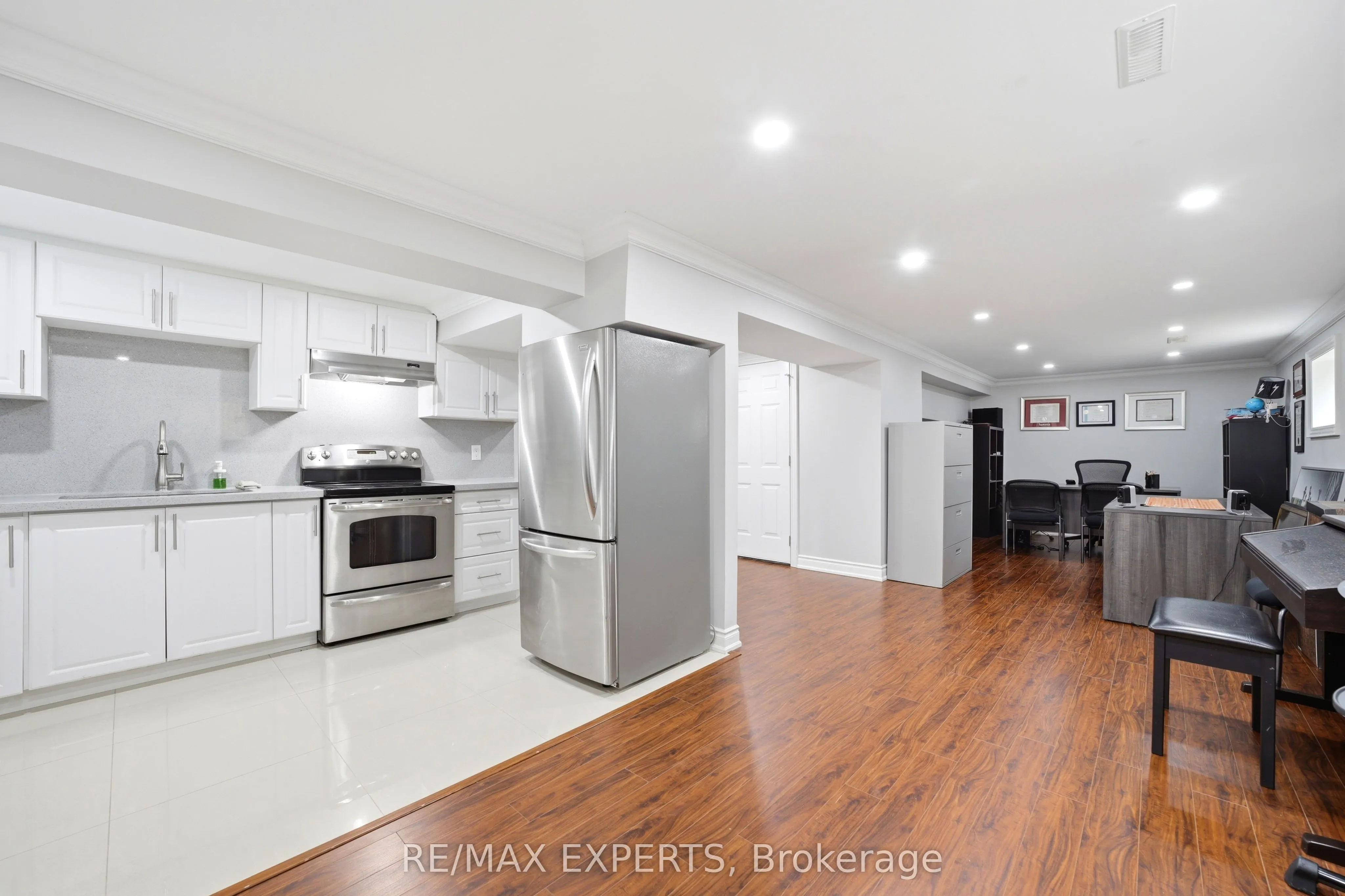 3656 Sawmill Valley Drive