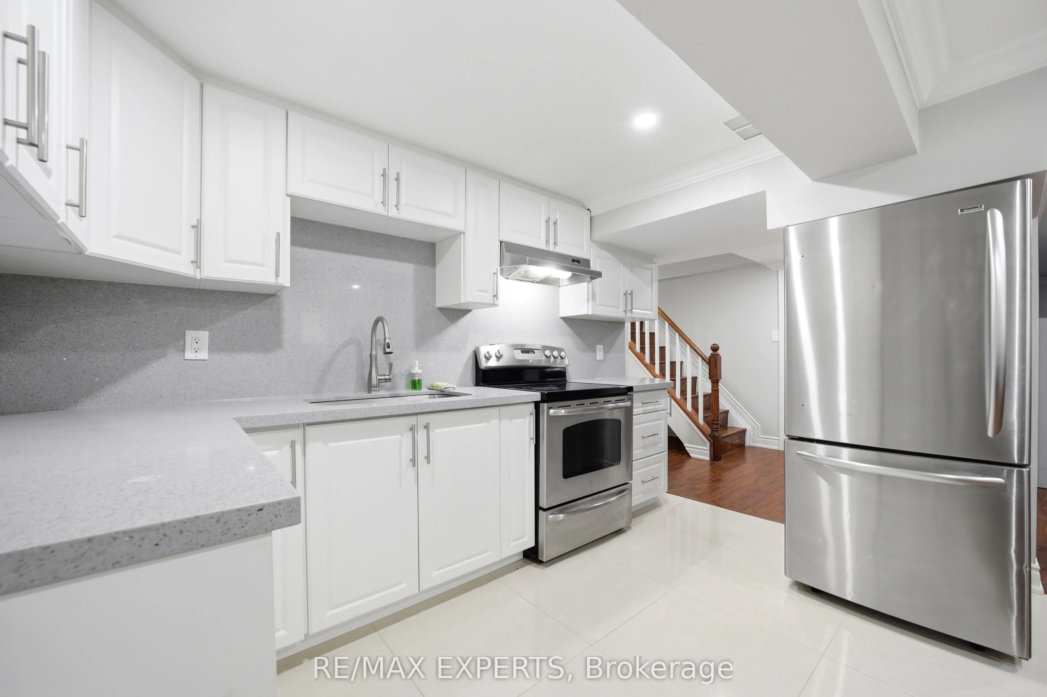 3656 Sawmill Valley Drive