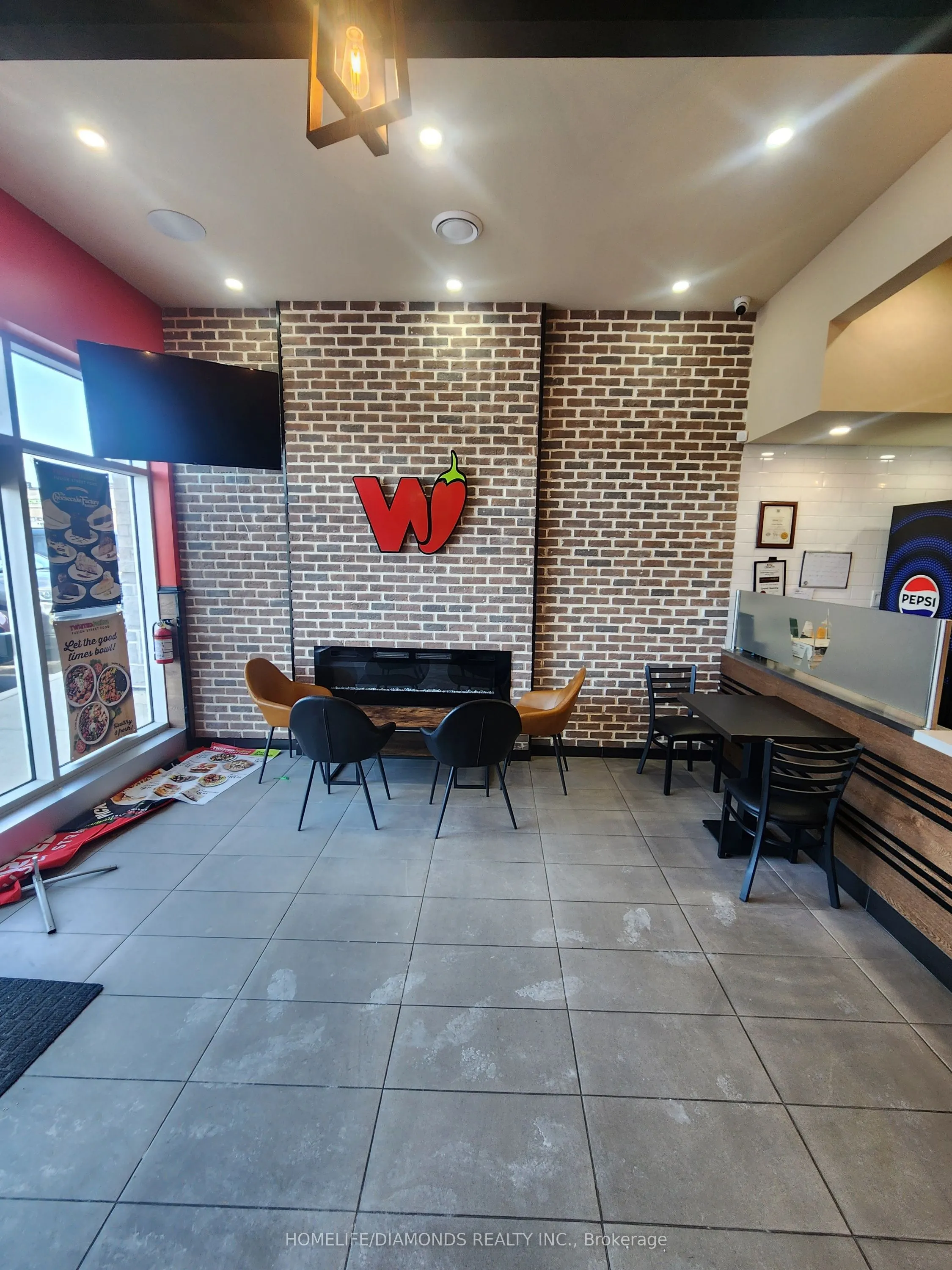 520 Alder Street #4