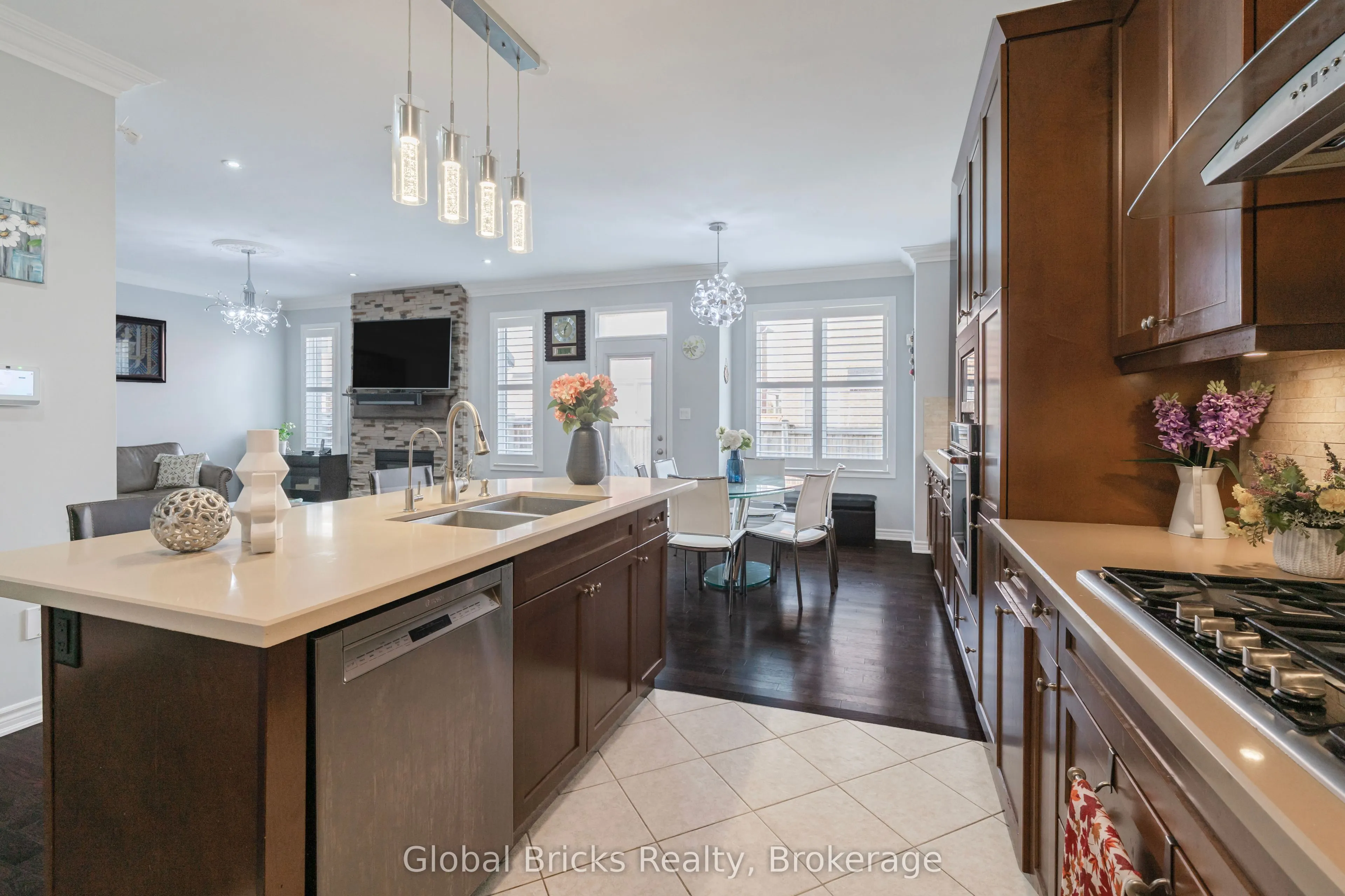 495 Blinco Terrace