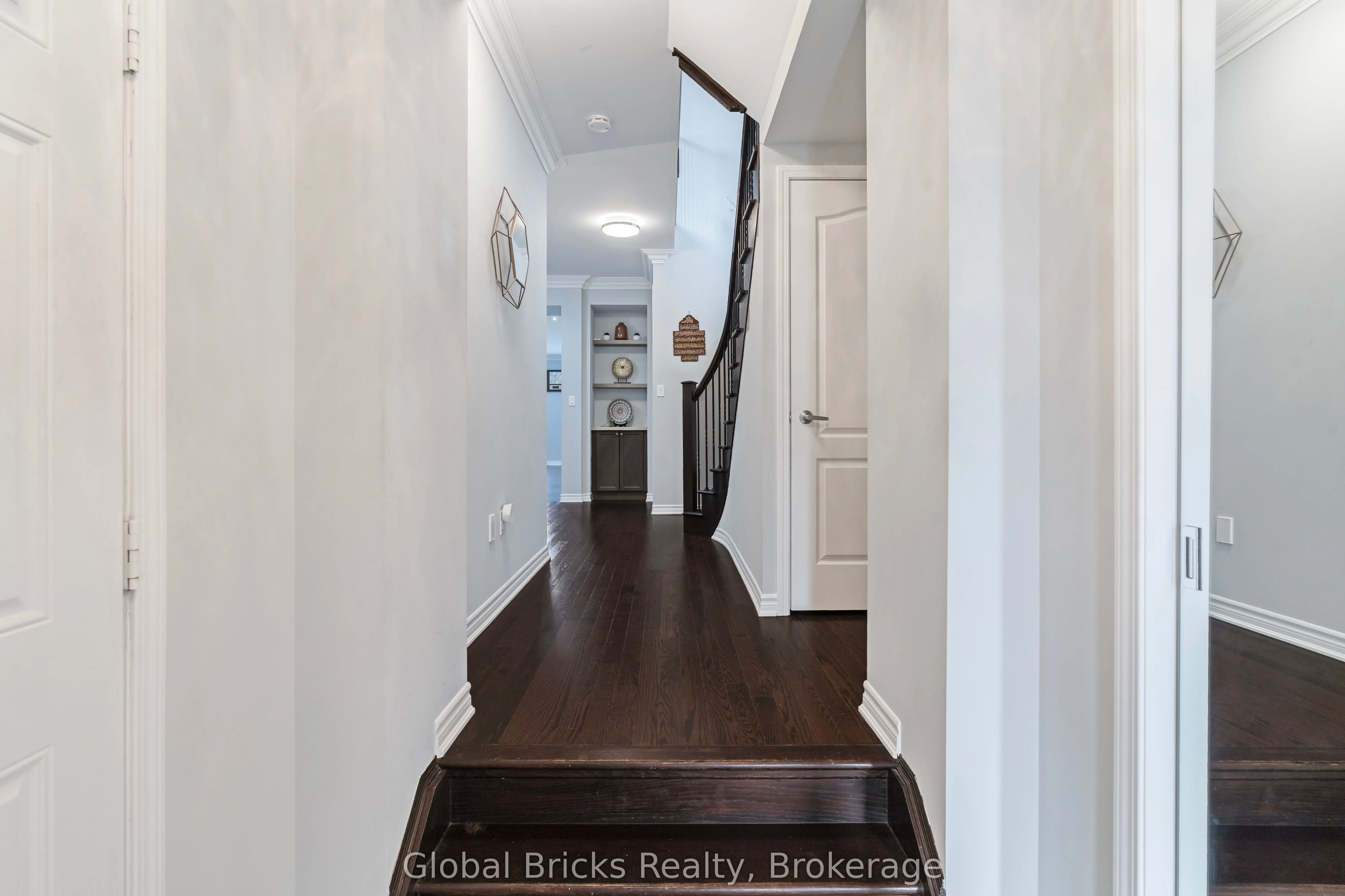 495 Blinco Terrace