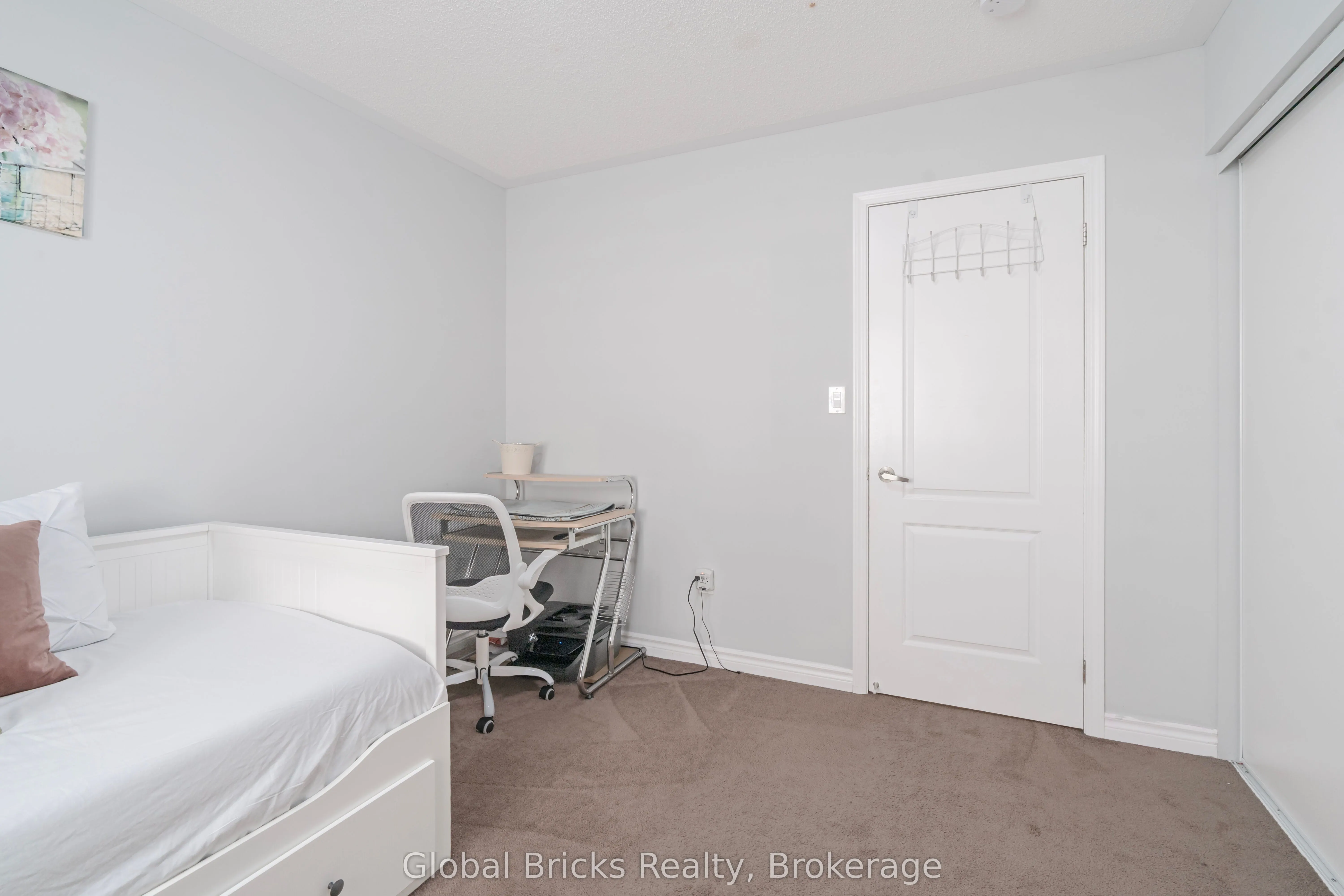 495 Blinco Terrace