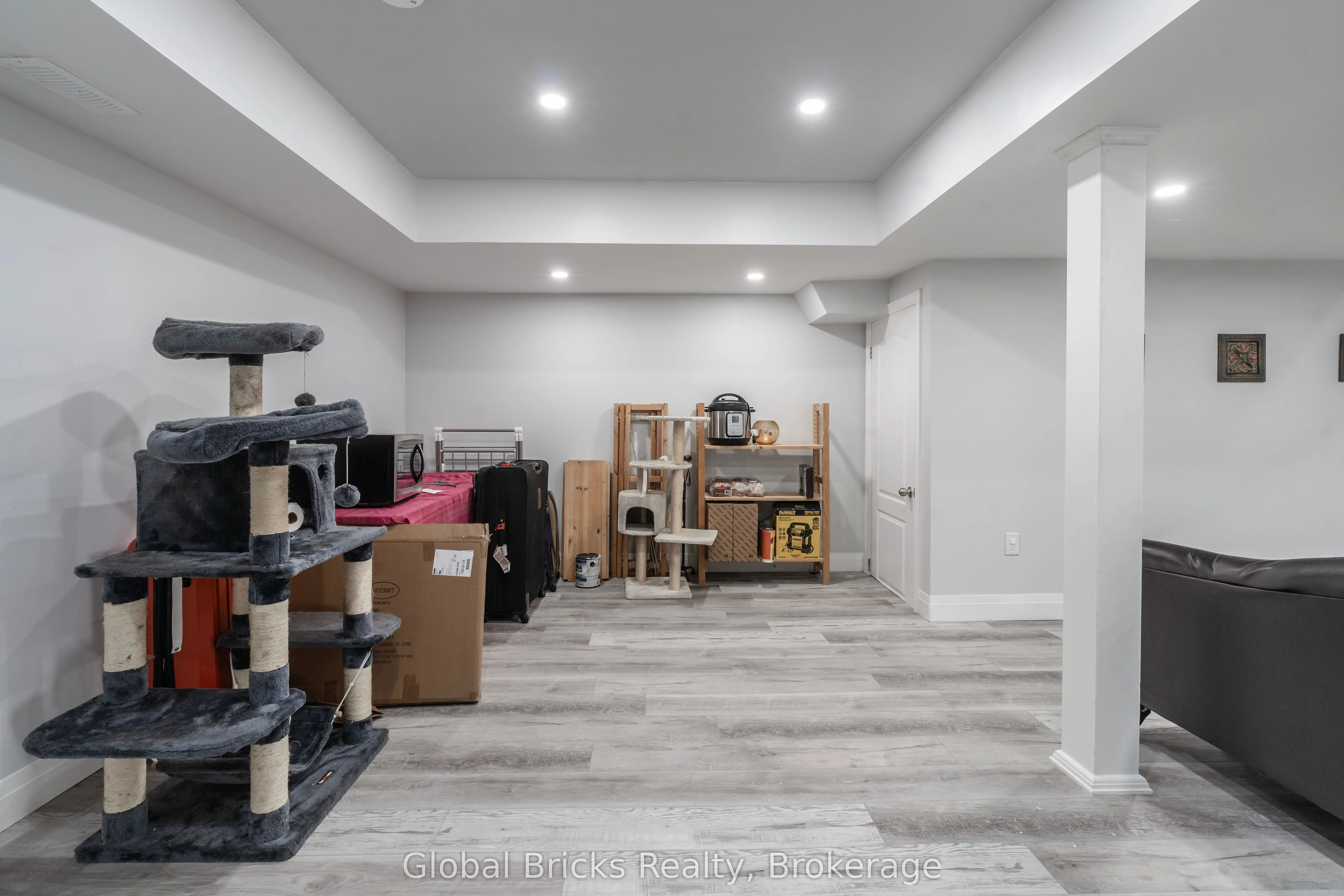 495 Blinco Terrace