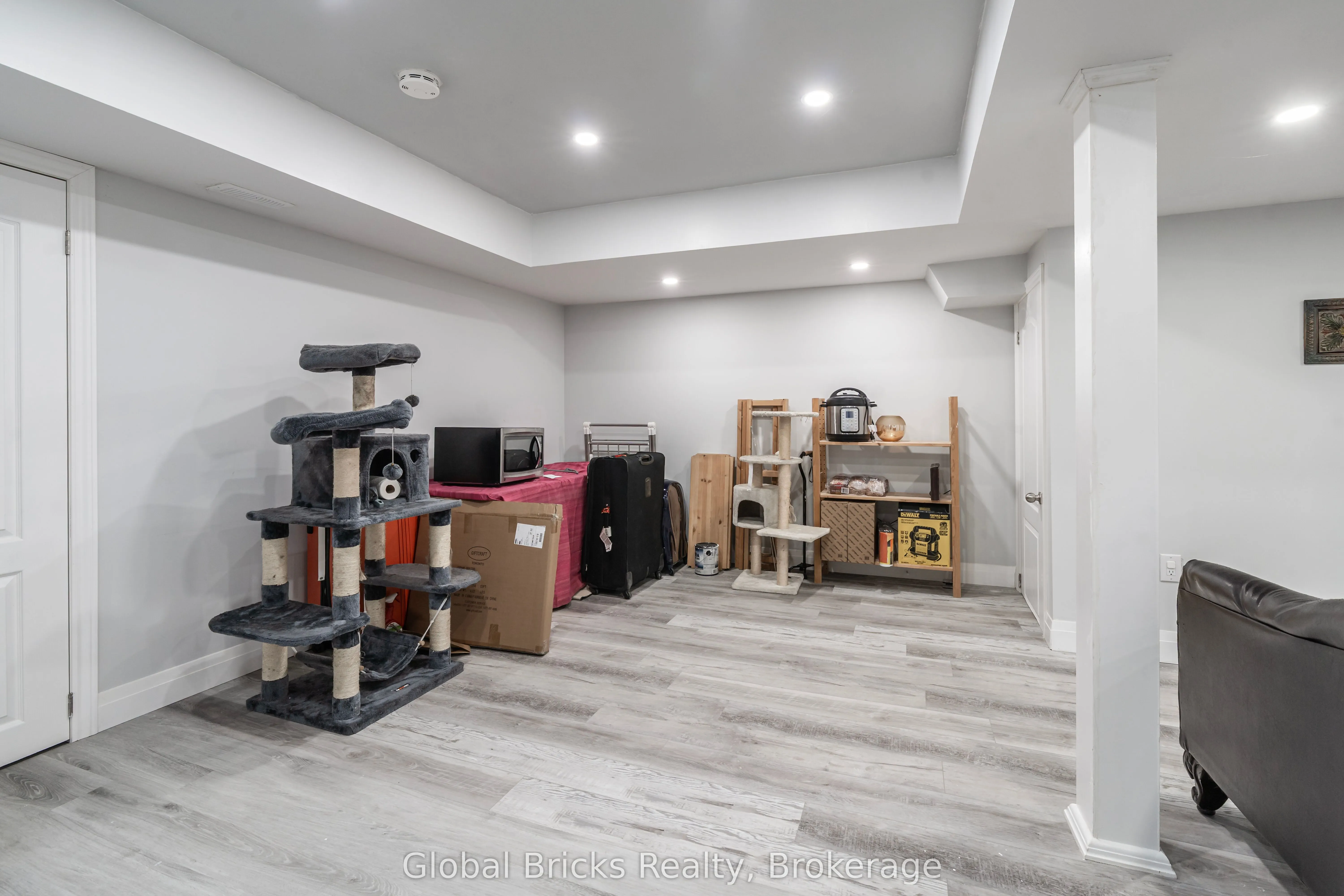 495 Blinco Terrace