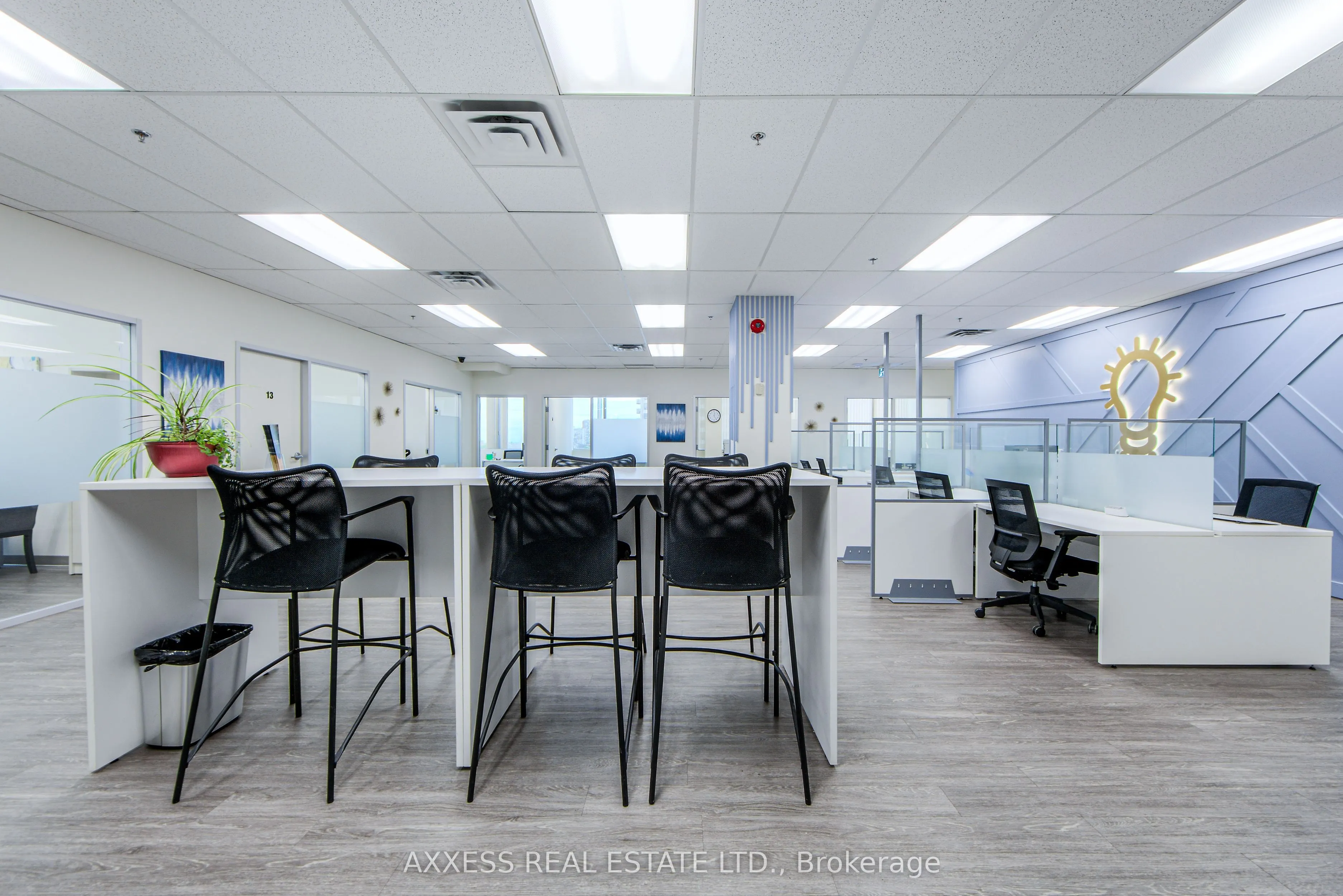 30 Eglinton Avenue W