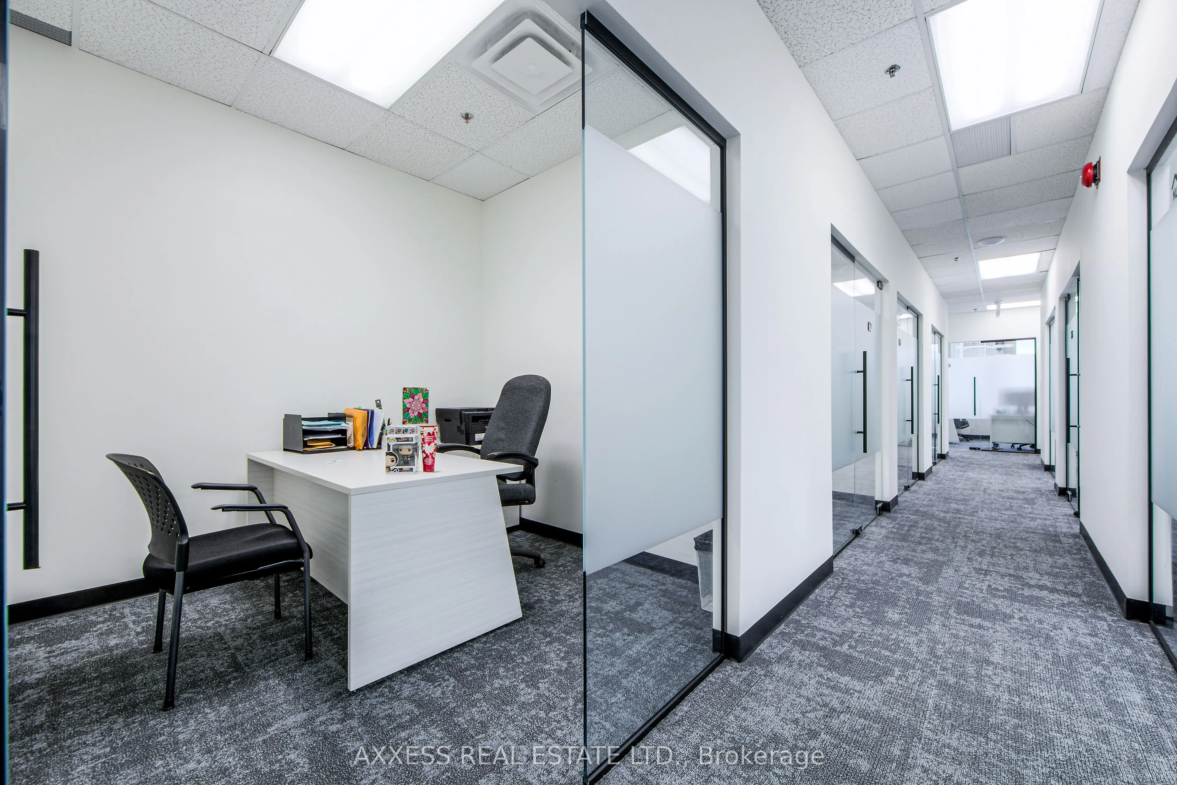 30 Eglinton Avenue W