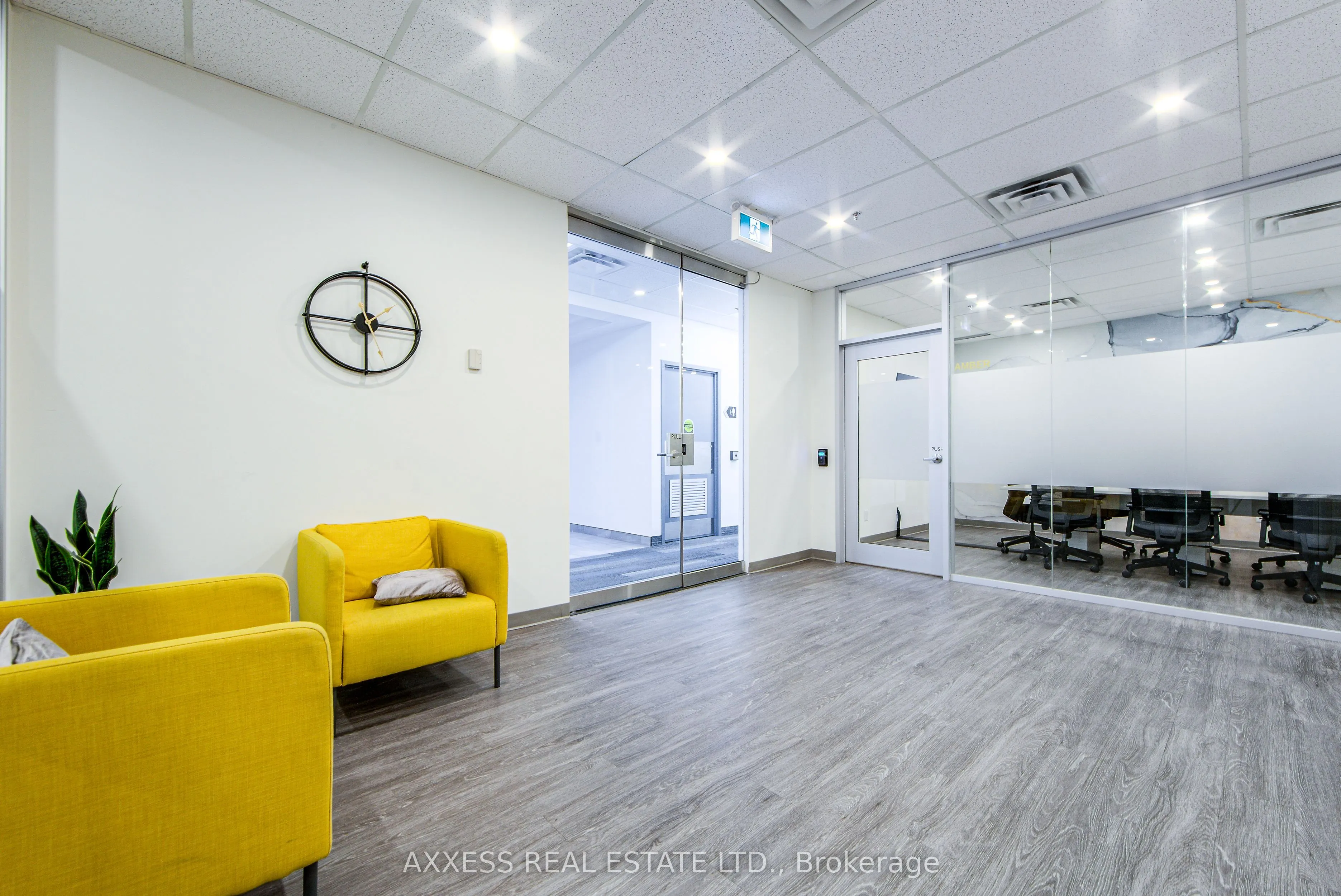 30 Eglinton Avenue W