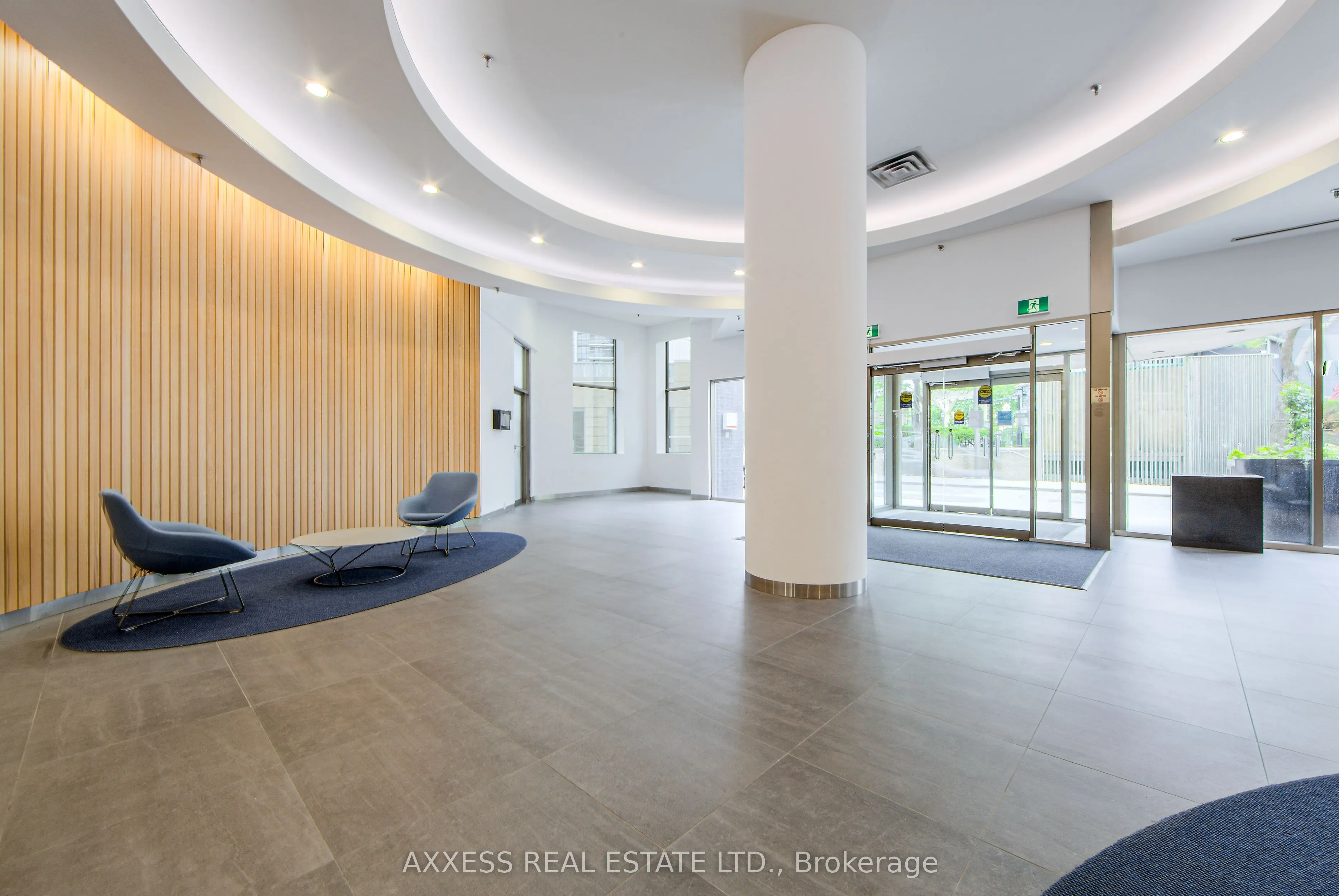 30 Eglinton Avenue W