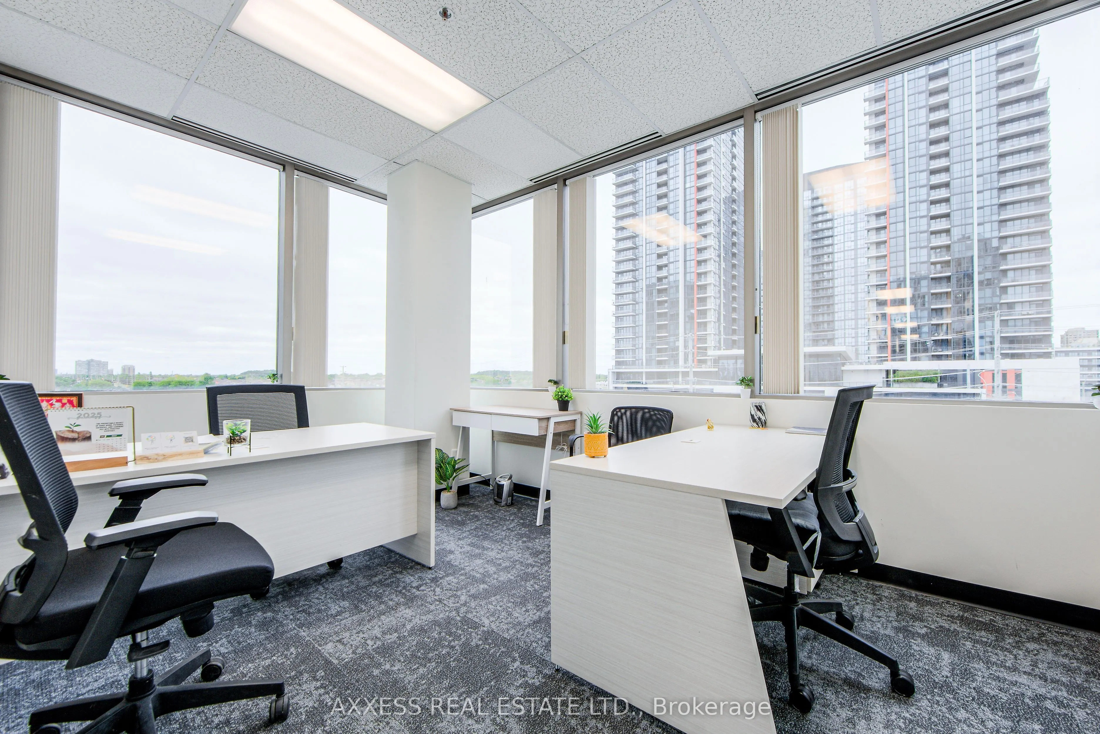 30 Eglinton Avenue W
