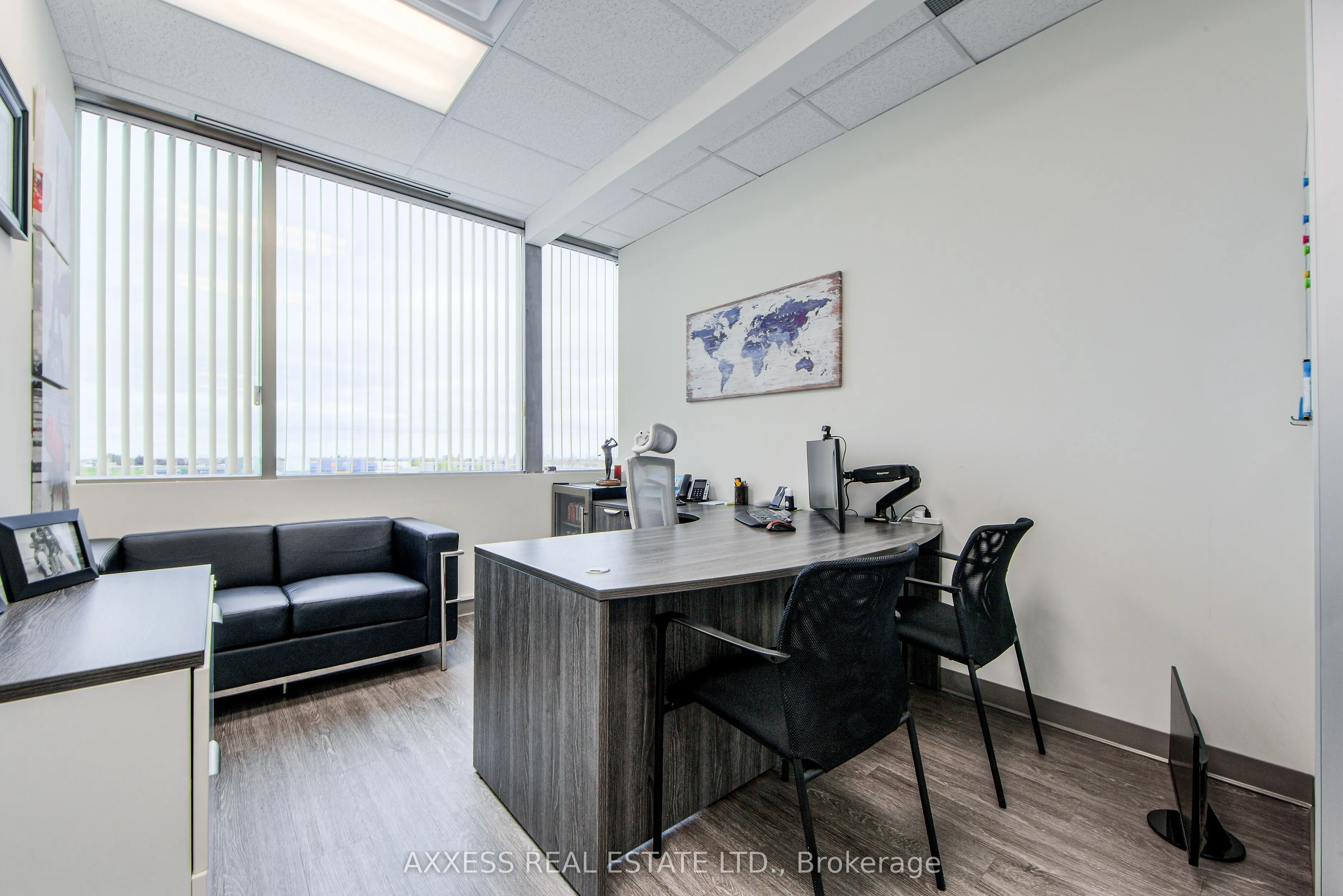30 Eglinton Avenue W