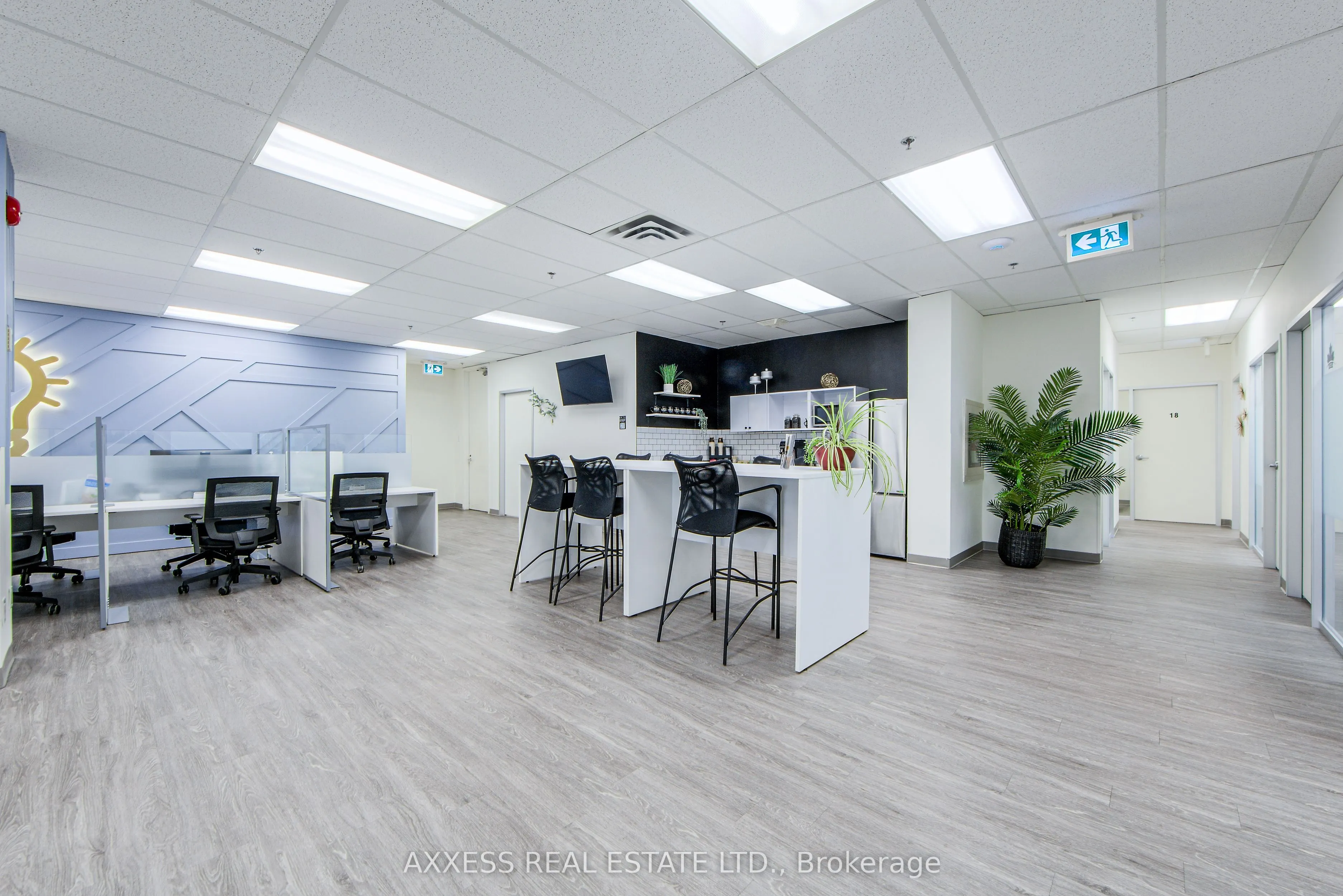 30 Eglinton Avenue W