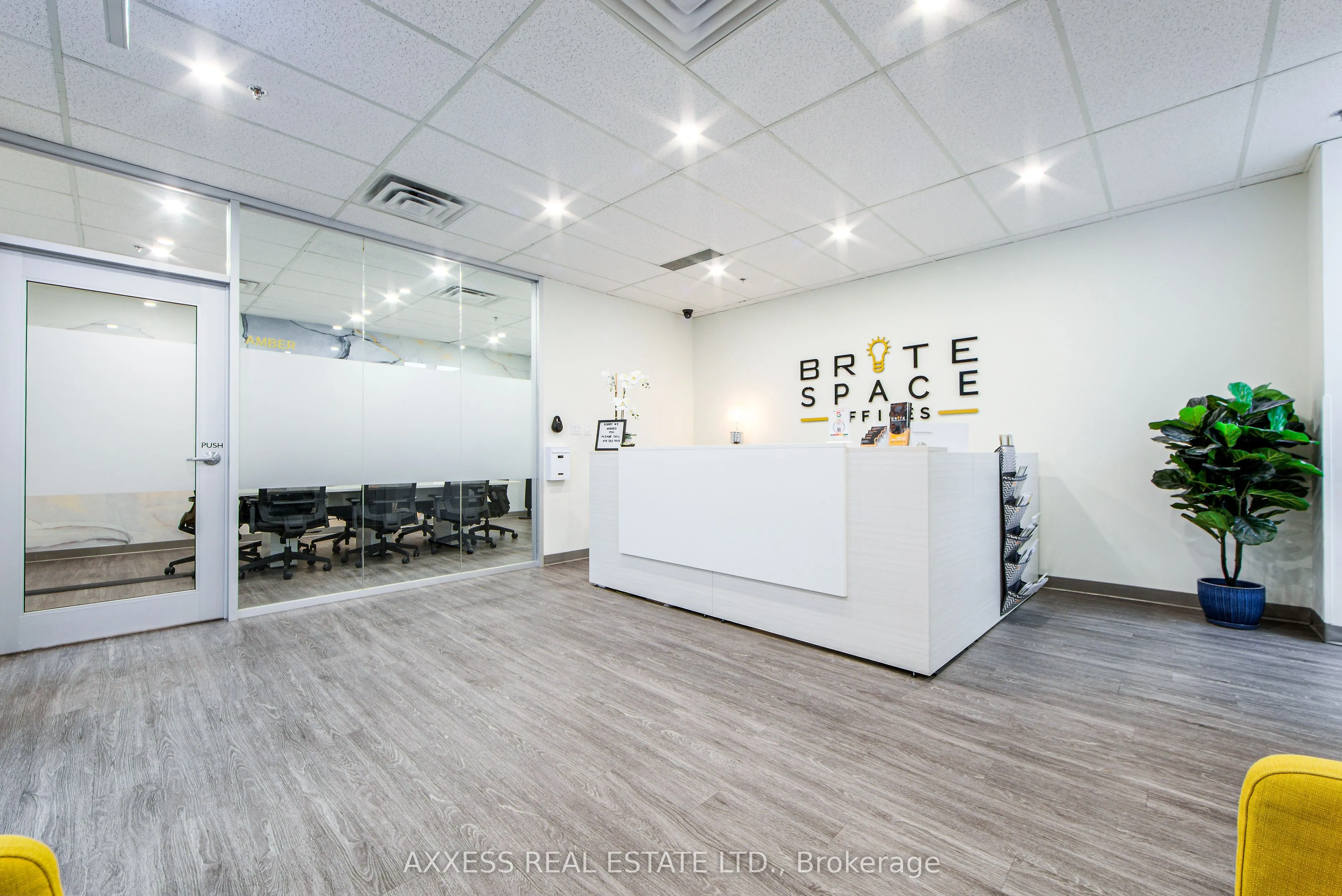 30 Eglinton Avenue W
