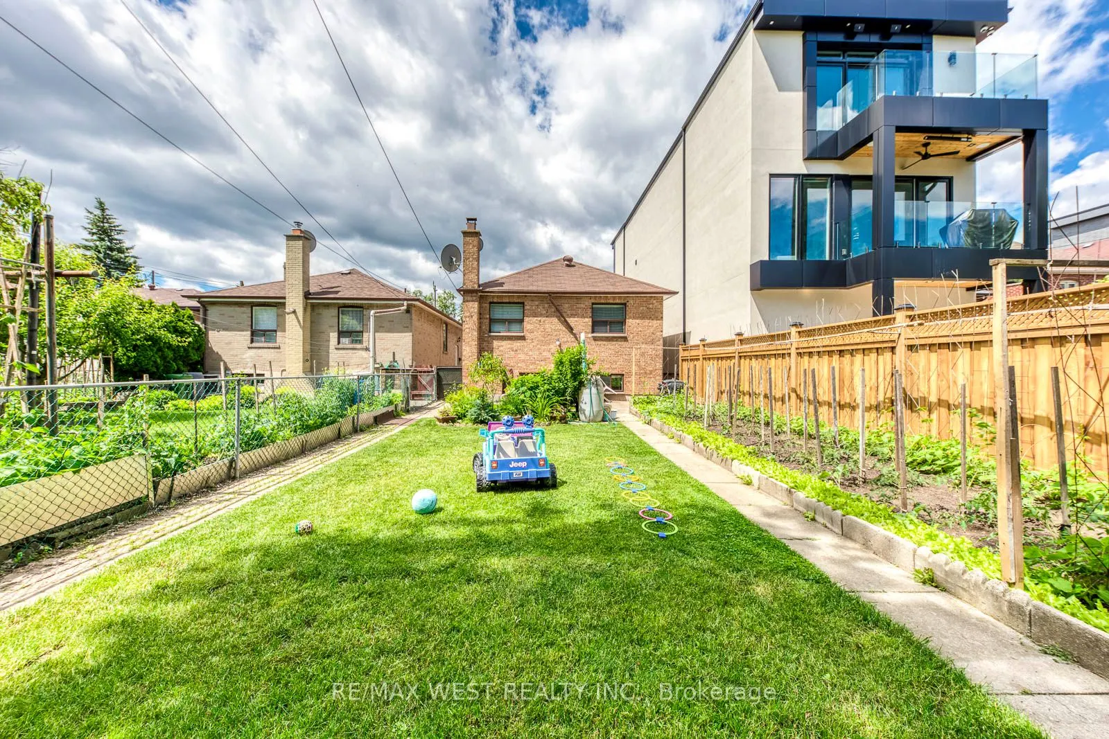 49 Montcalm Avenue