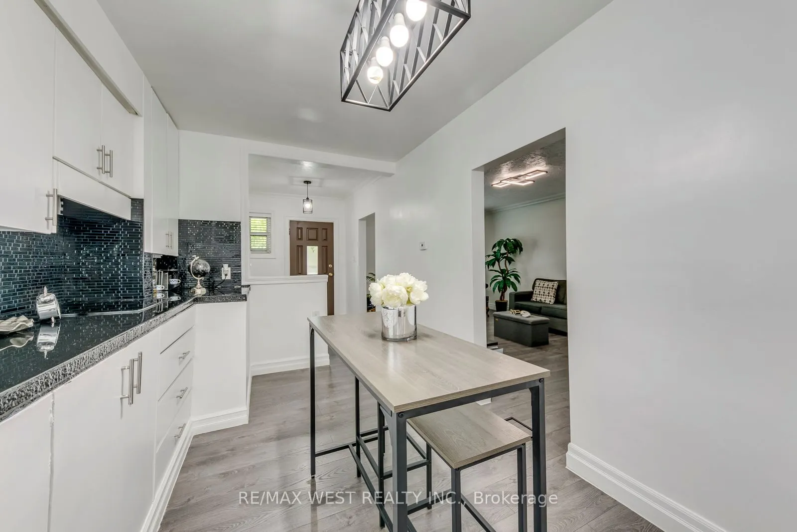 49 Montcalm Avenue