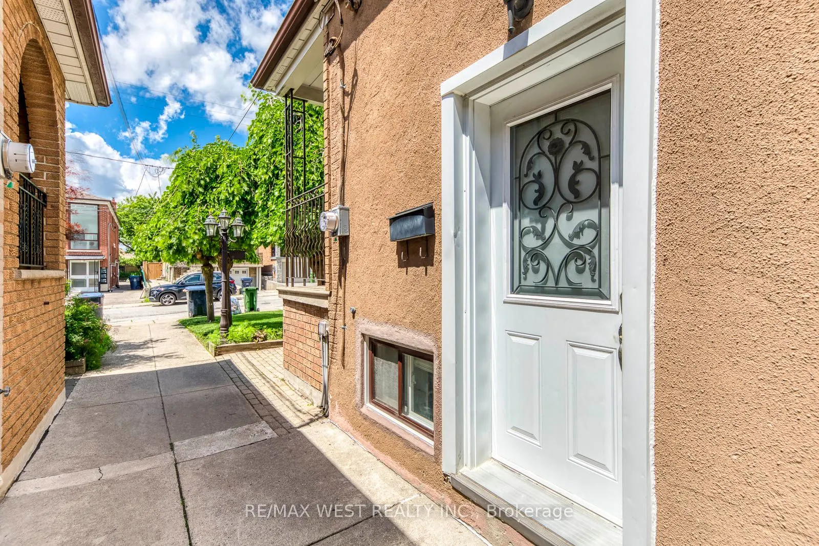 49 Montcalm Avenue
