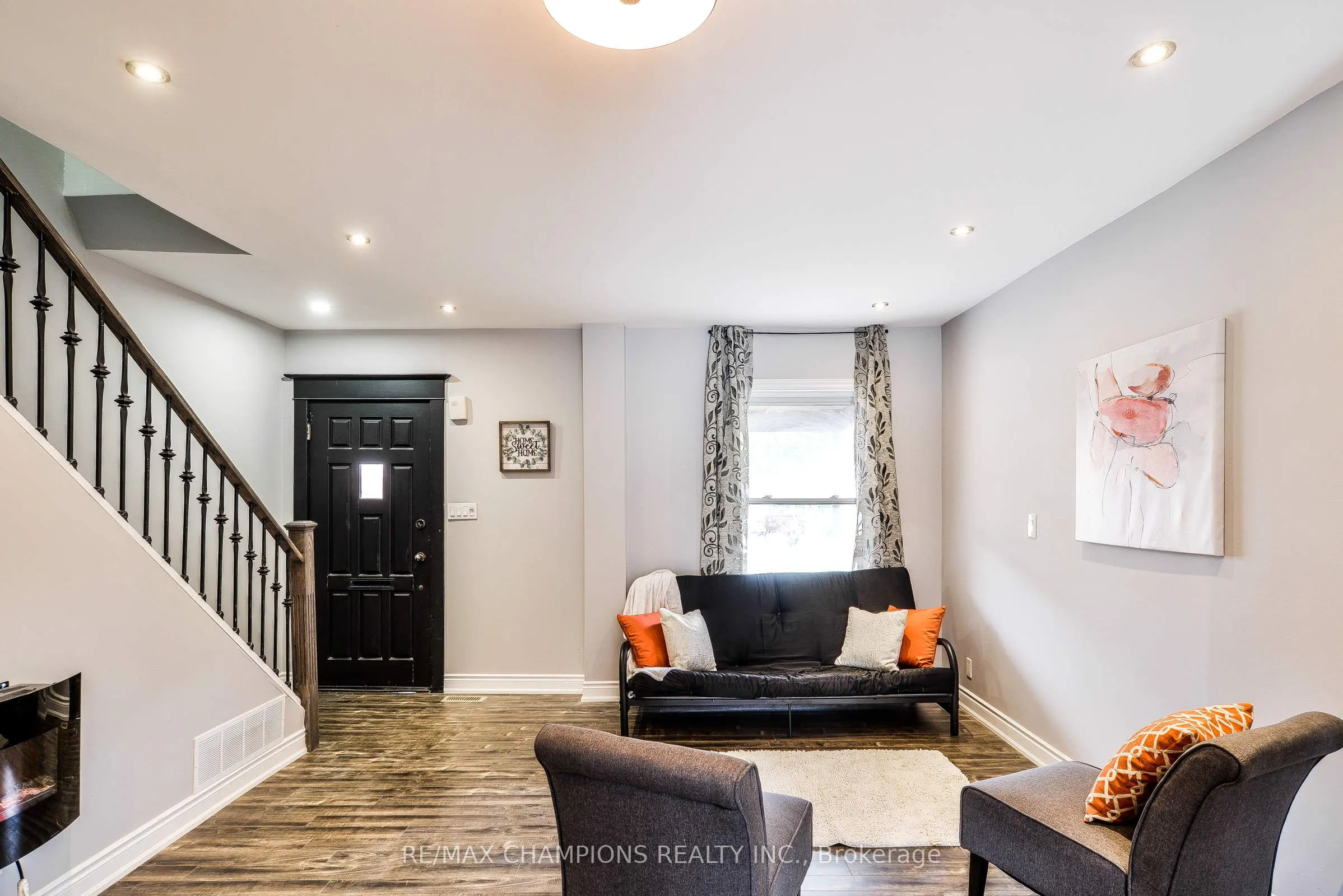 734 Willard Avenue #Main