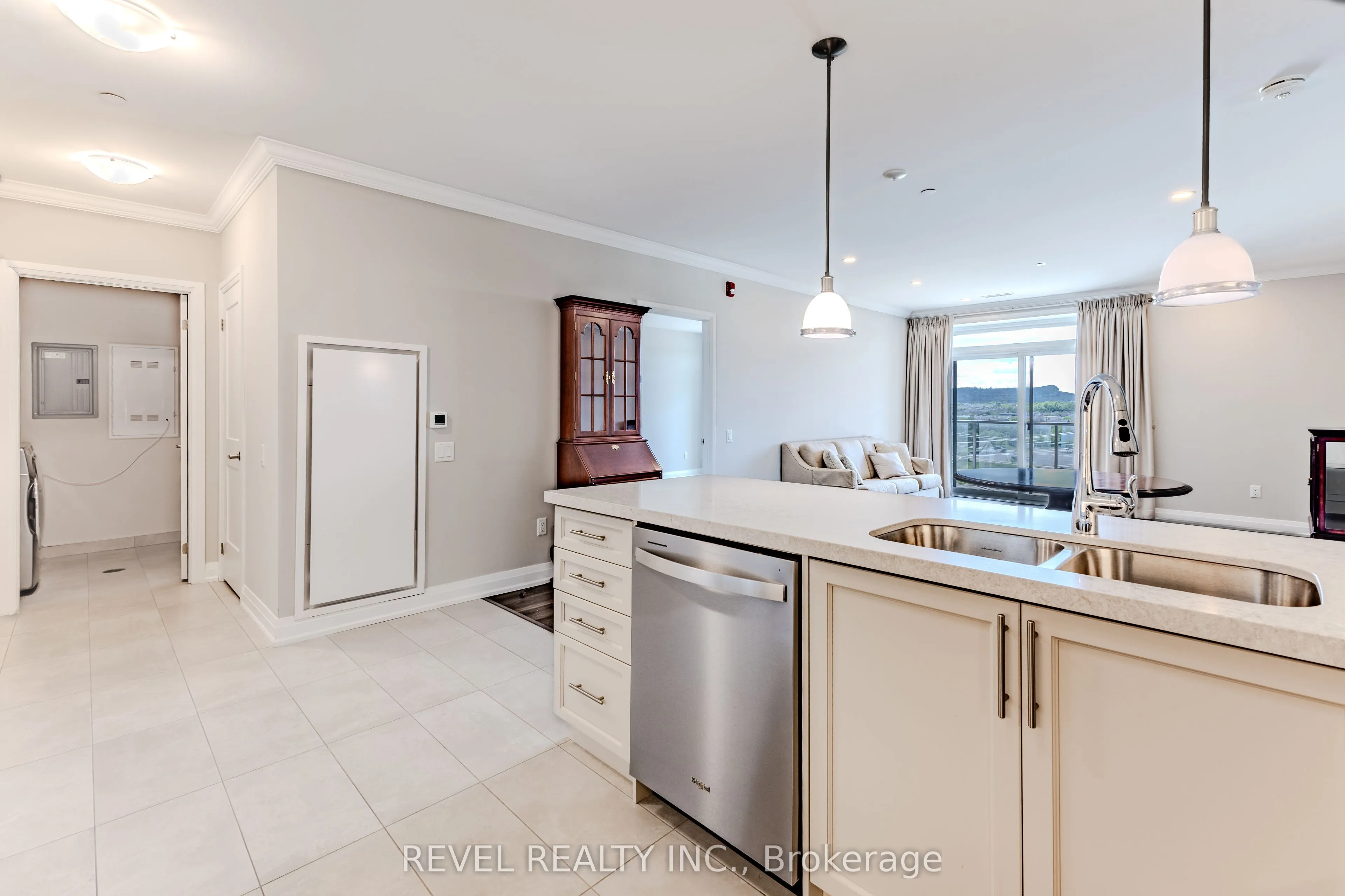 830 Megson Terrace #605