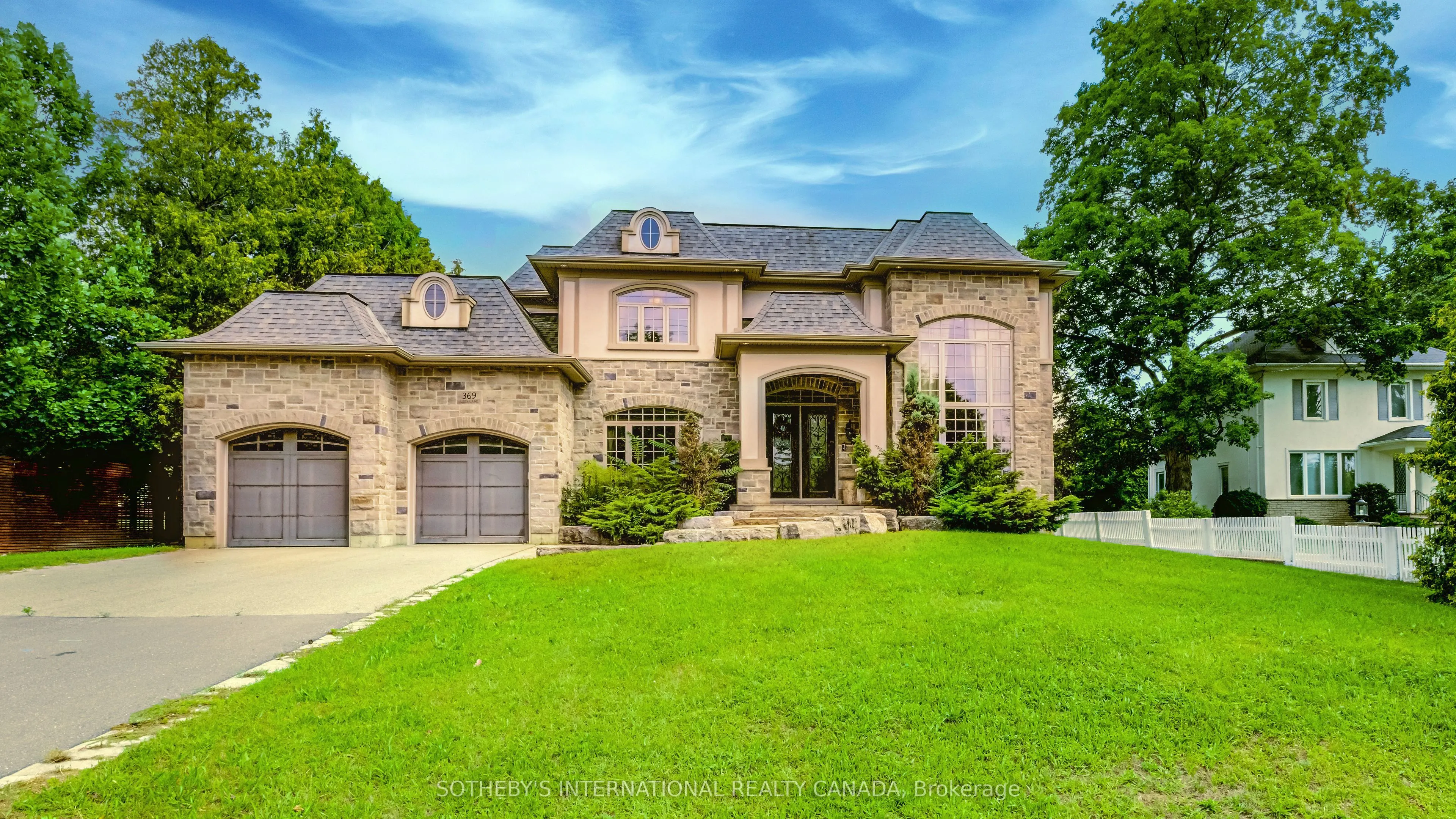 369 Lees Lane