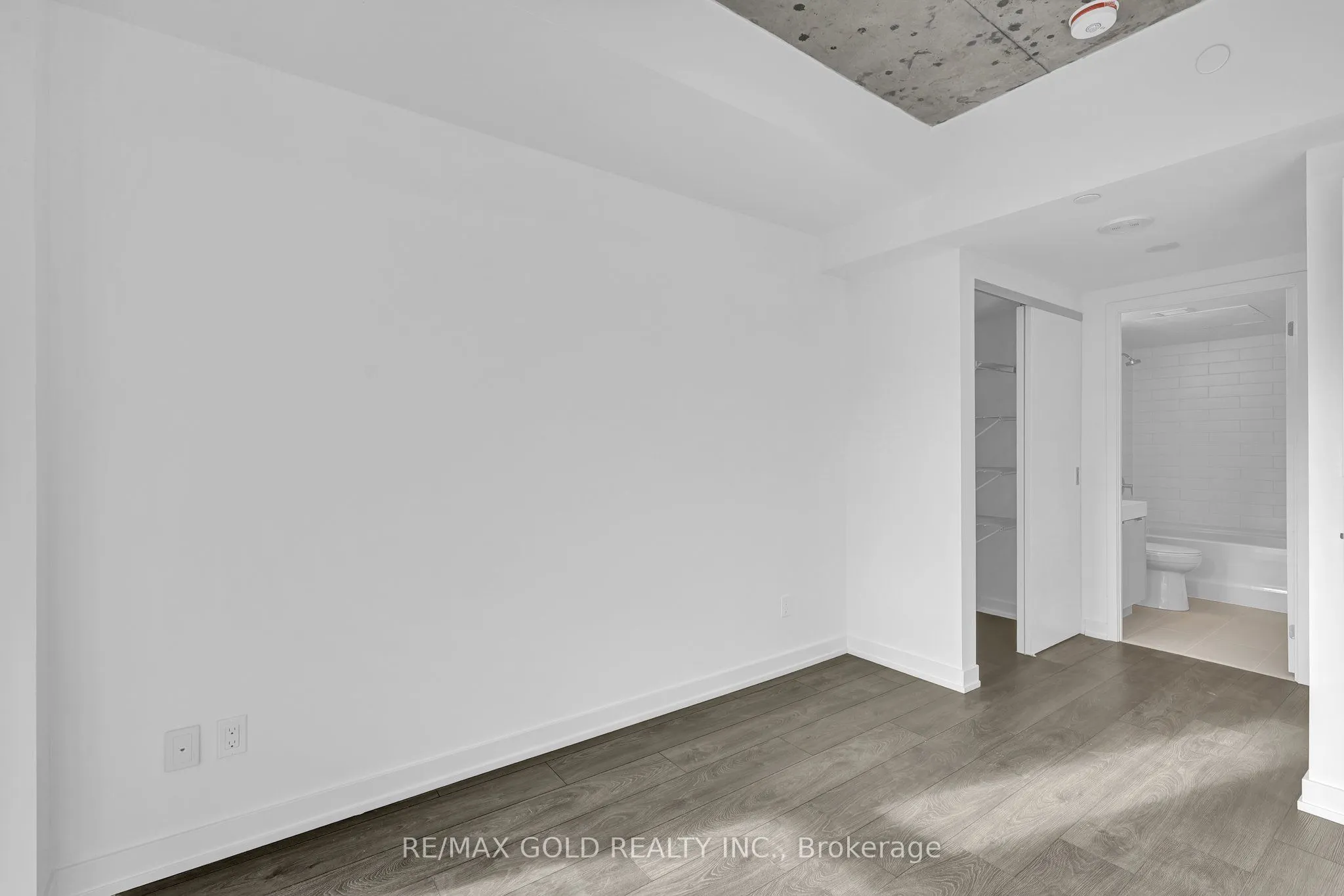 57 Brock Avenue #211