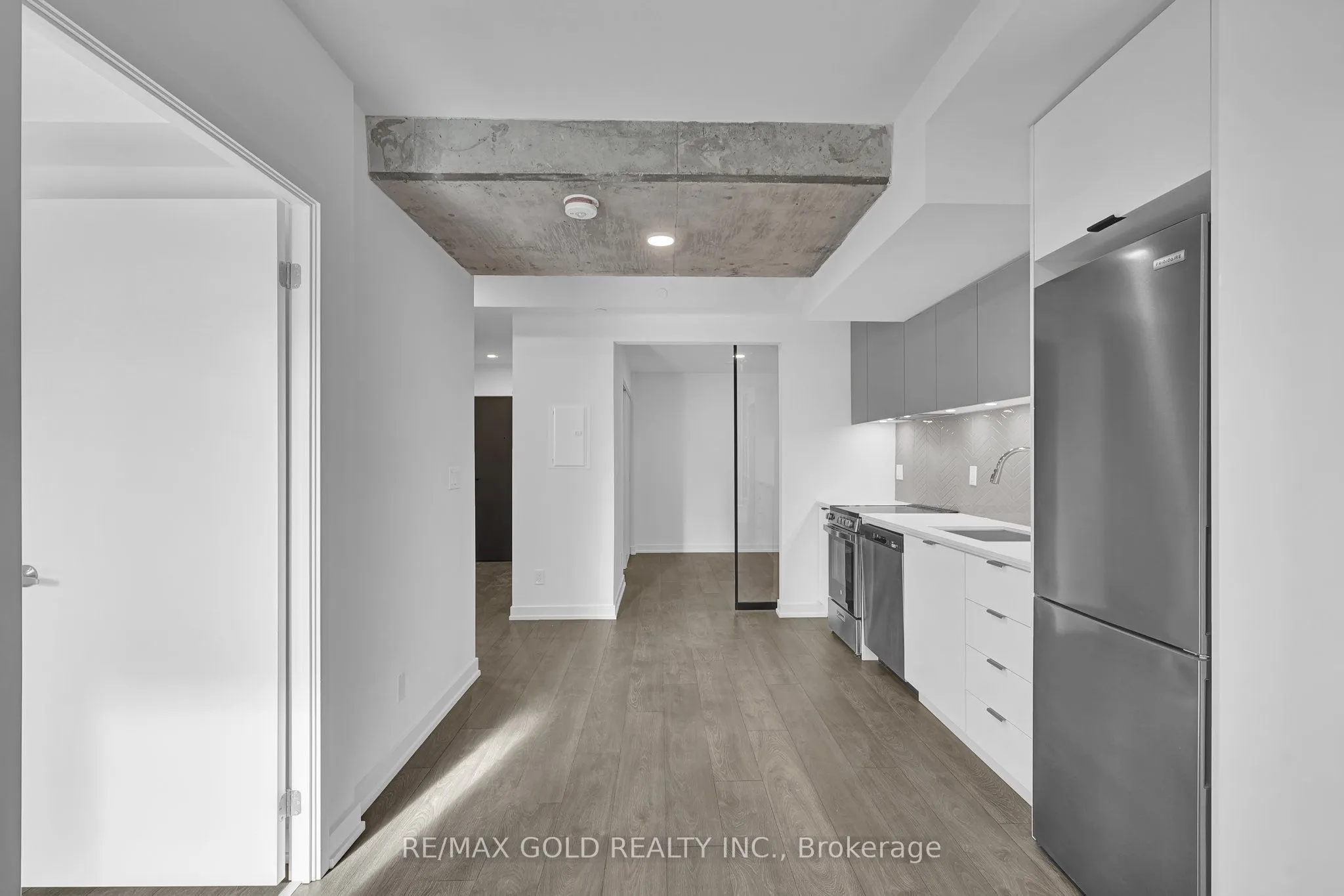 57 Brock Avenue #211