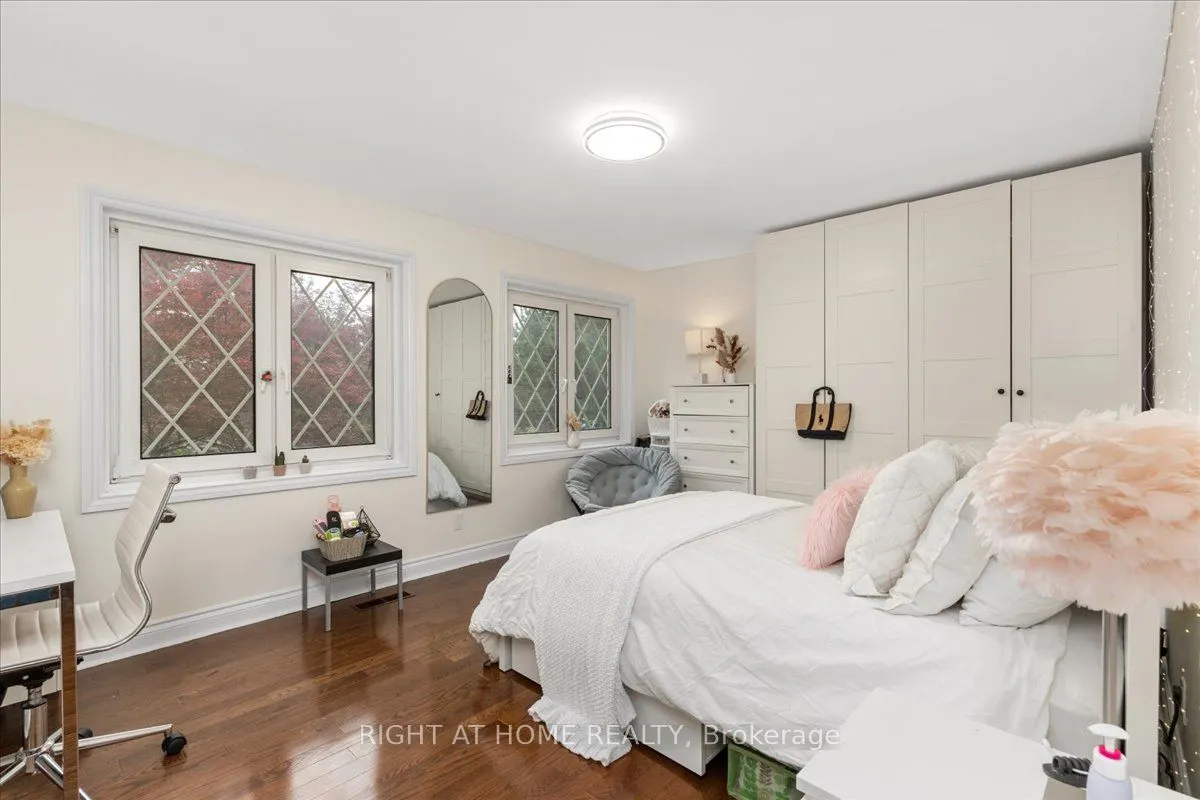 437 The Kingsway